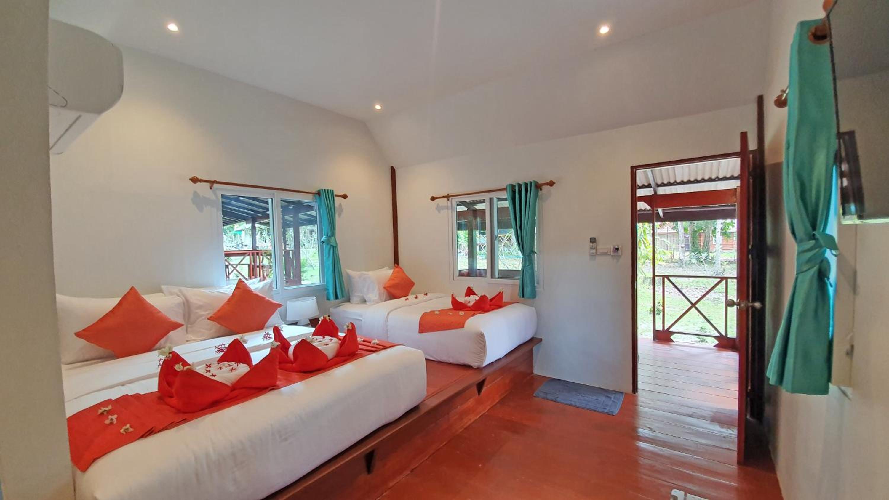 Superior Chalet - Photo 1