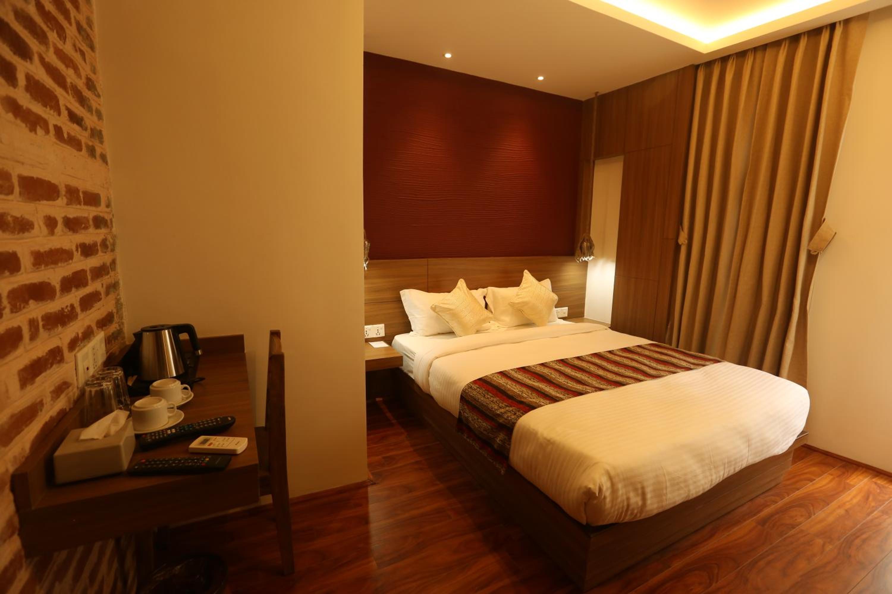 Deluxe Double or Twin Room photo 1