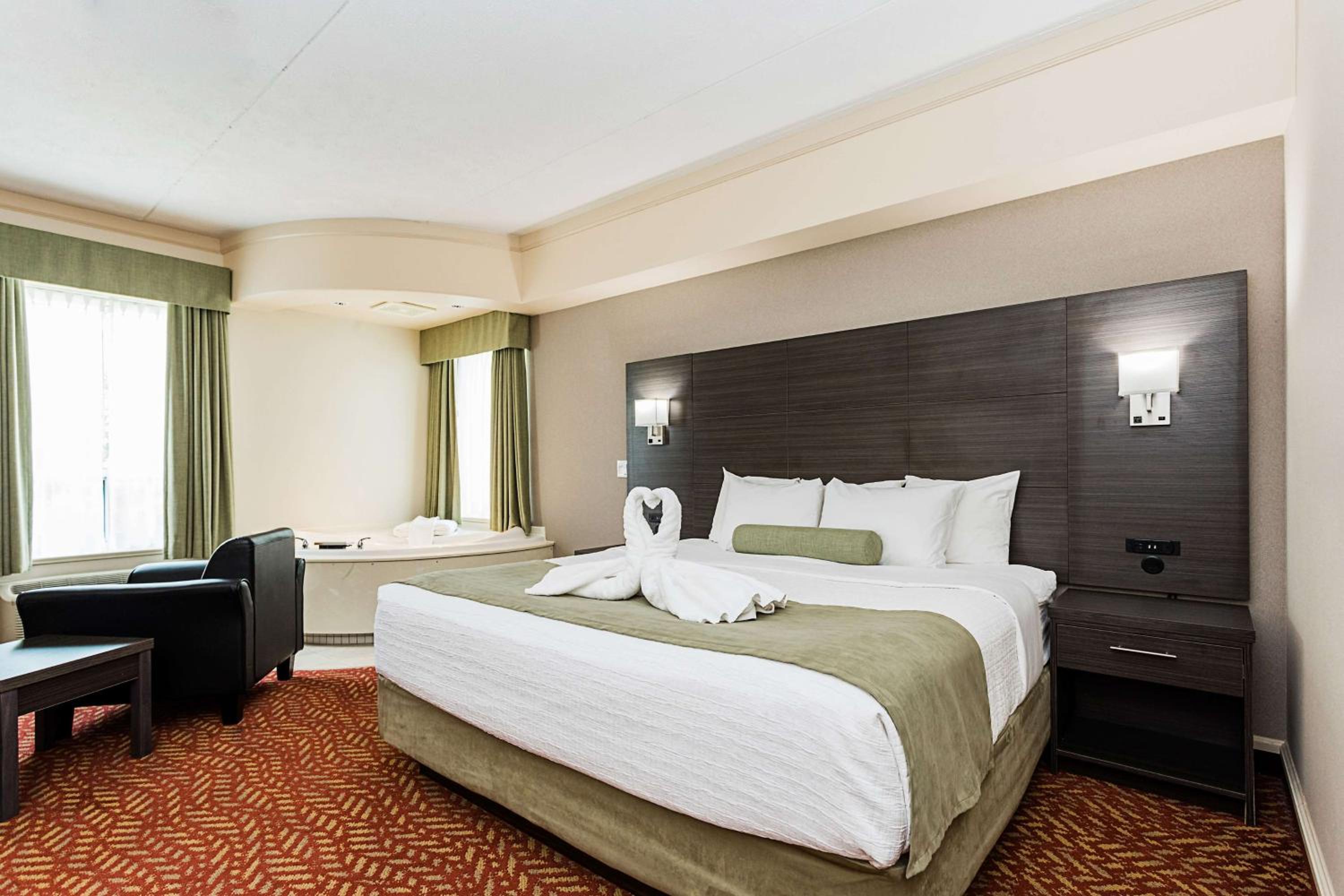 King Room with Sofa Bed - Non-Smoking