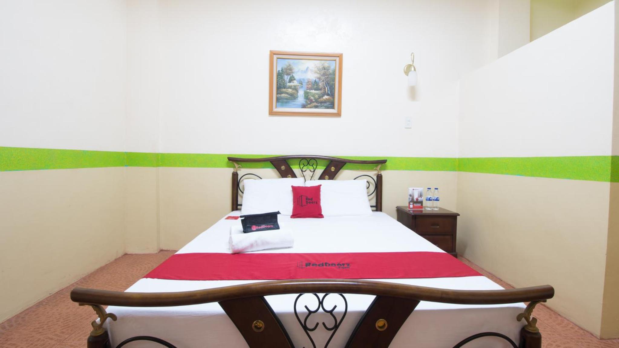 Deluxe Room - Photo 1