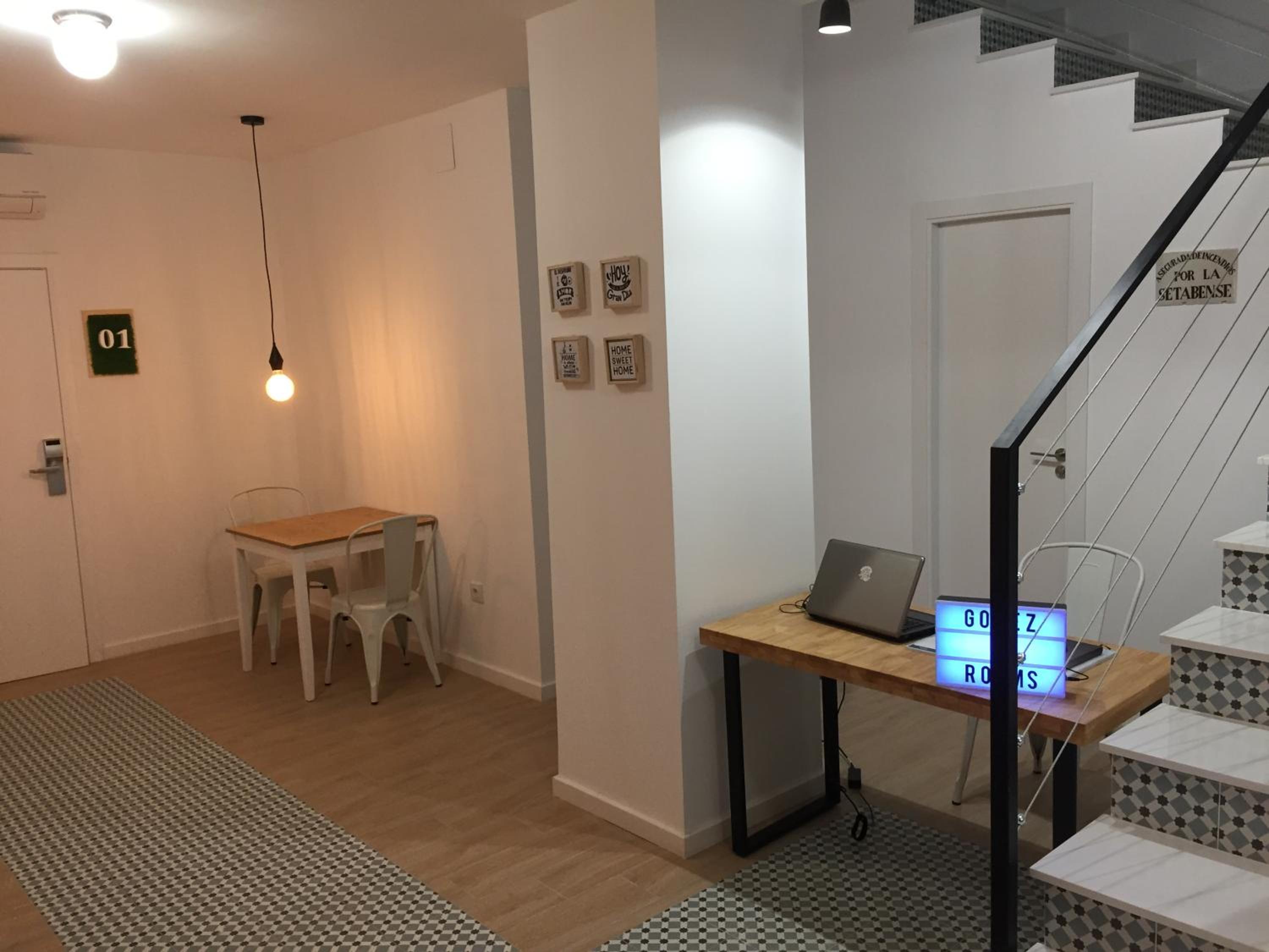 Double Room - Photo 10