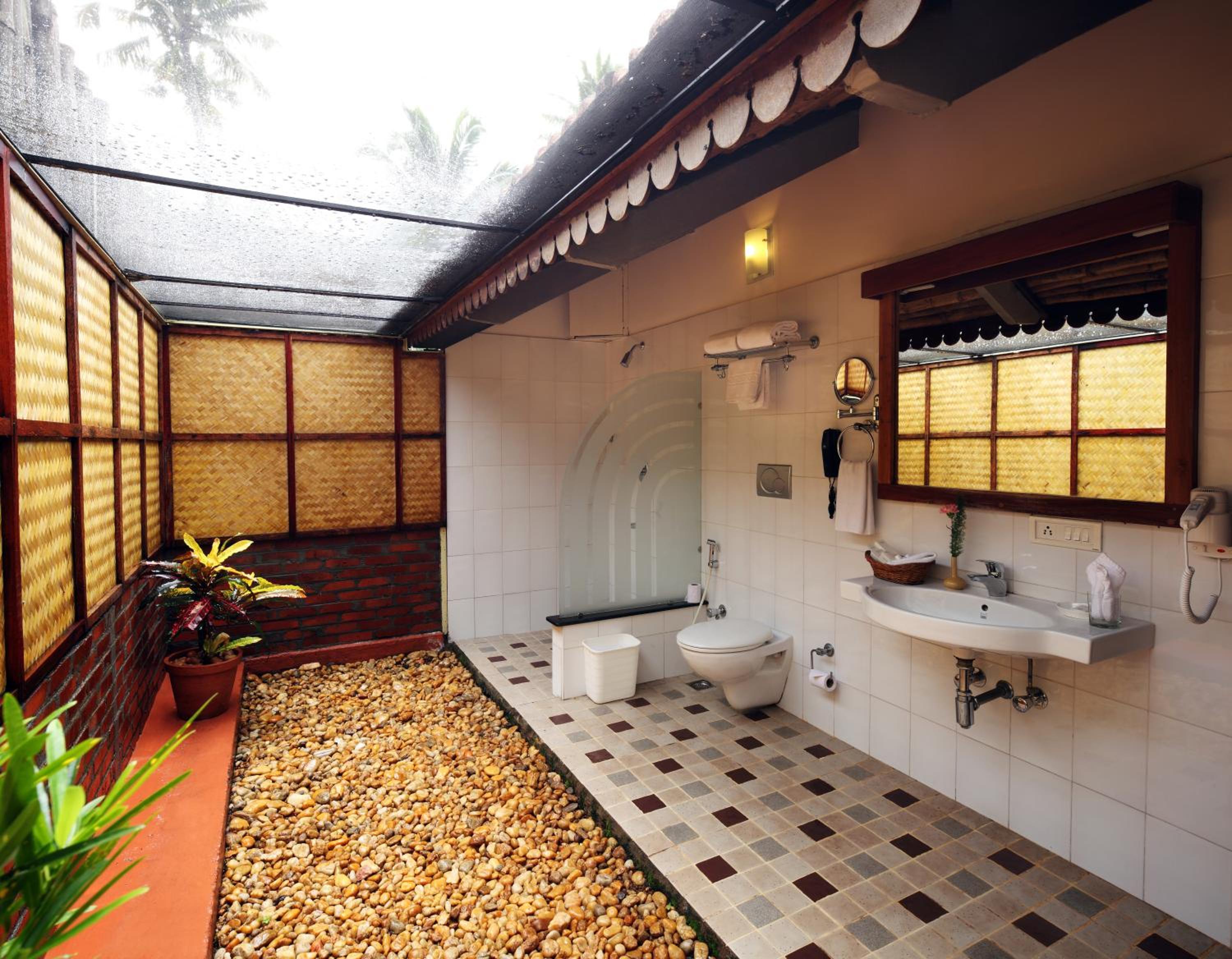 Cottage with Garden View - Photo 4
