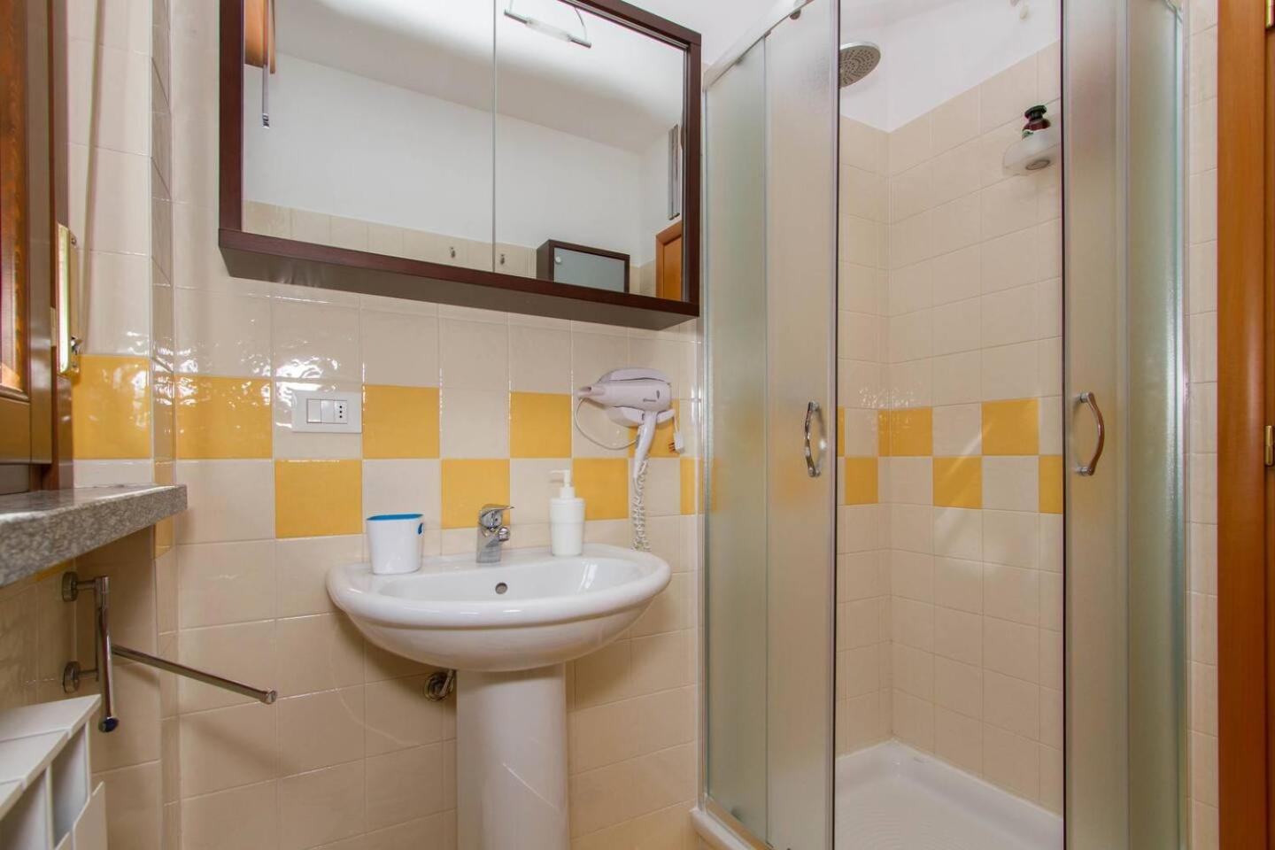 Two-Bedroom Apartment - Photo 15