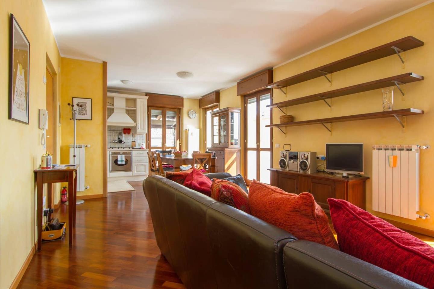 Two-Bedroom Apartment - Photo 1