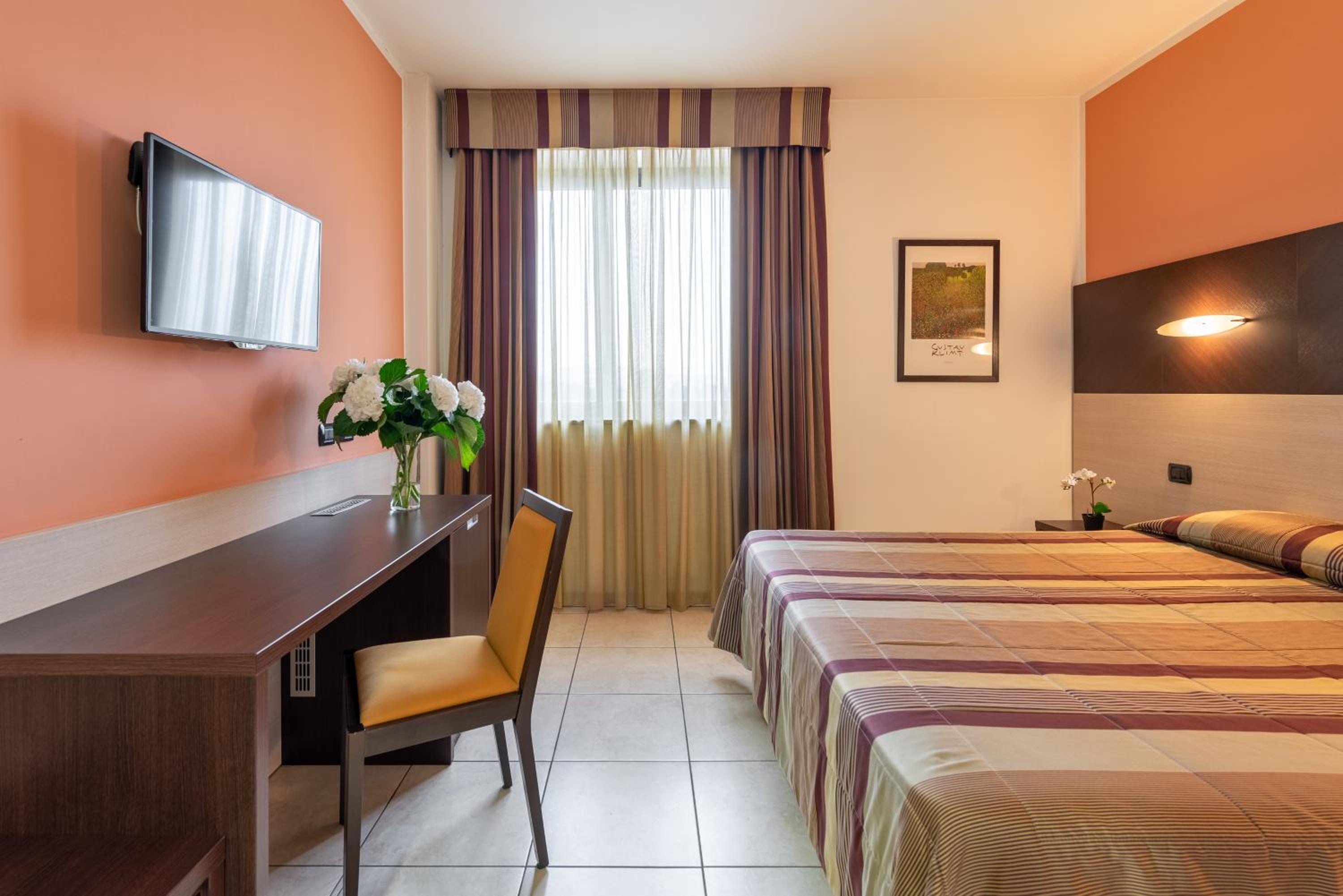 Classic Double Room - Photo 3