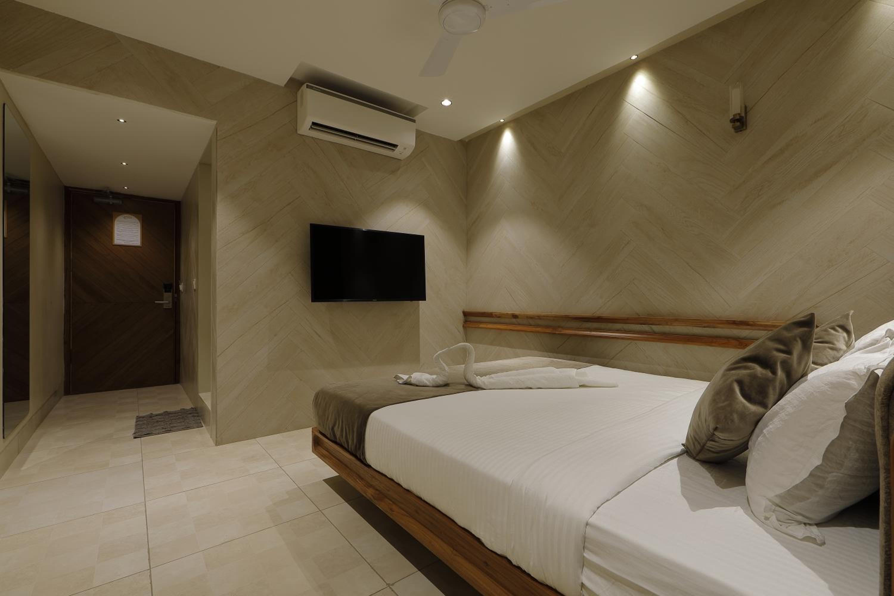 Deluxe Double Room photo 3