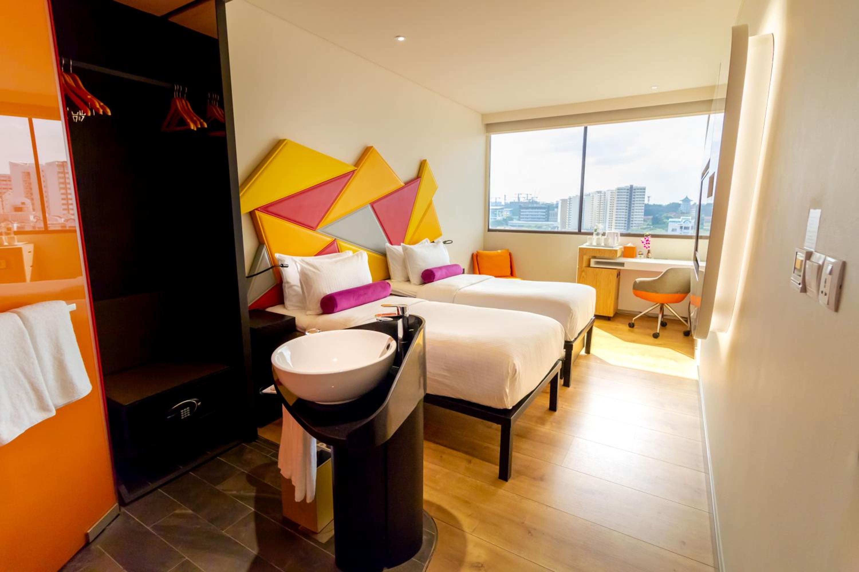 Standard Twin Room, 2 Single Beds photo 1