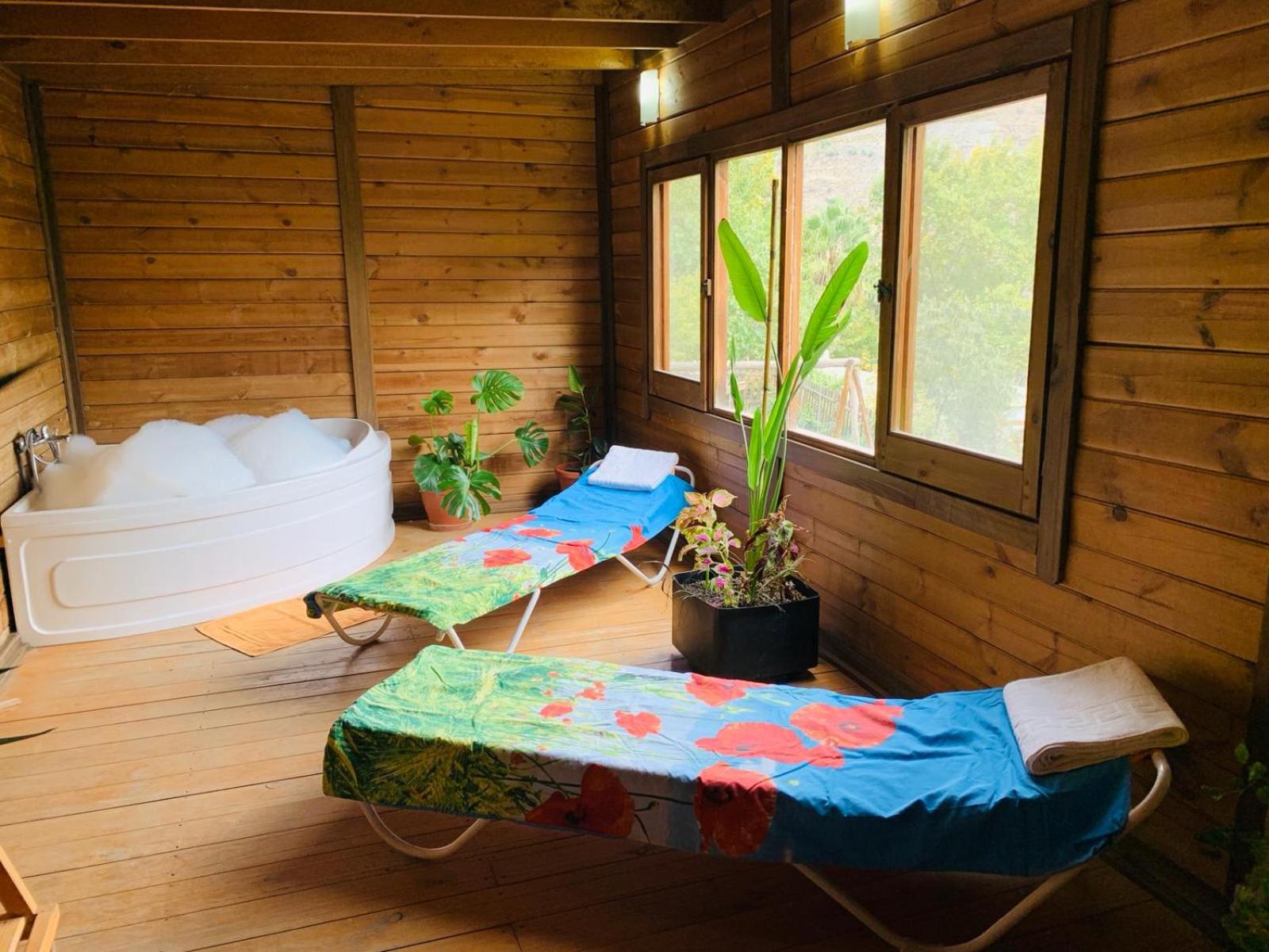 Chalet (2 Adults) photo 3