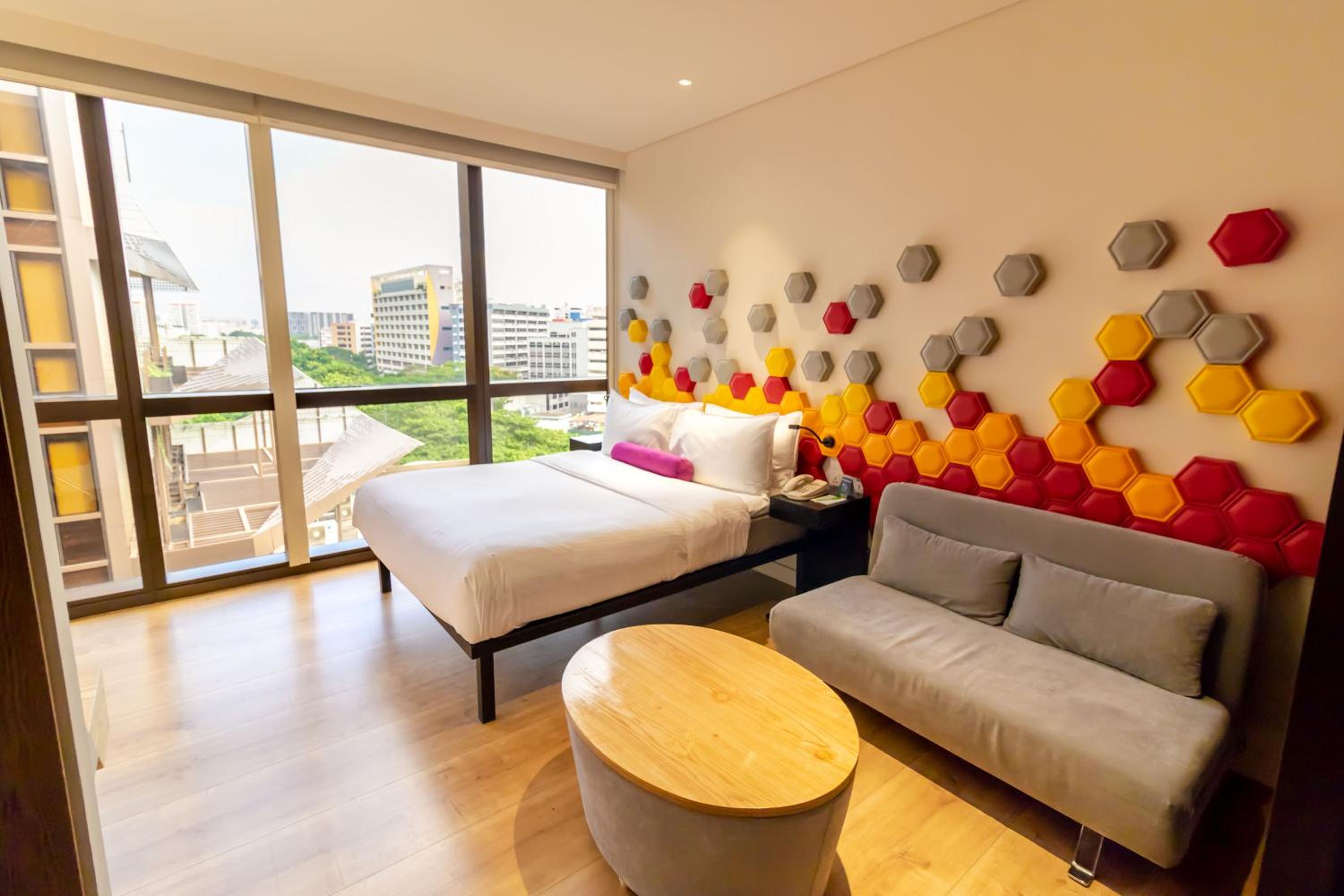 Family Room, 1 Queen Bed & 1 Sofa Bed photo 3