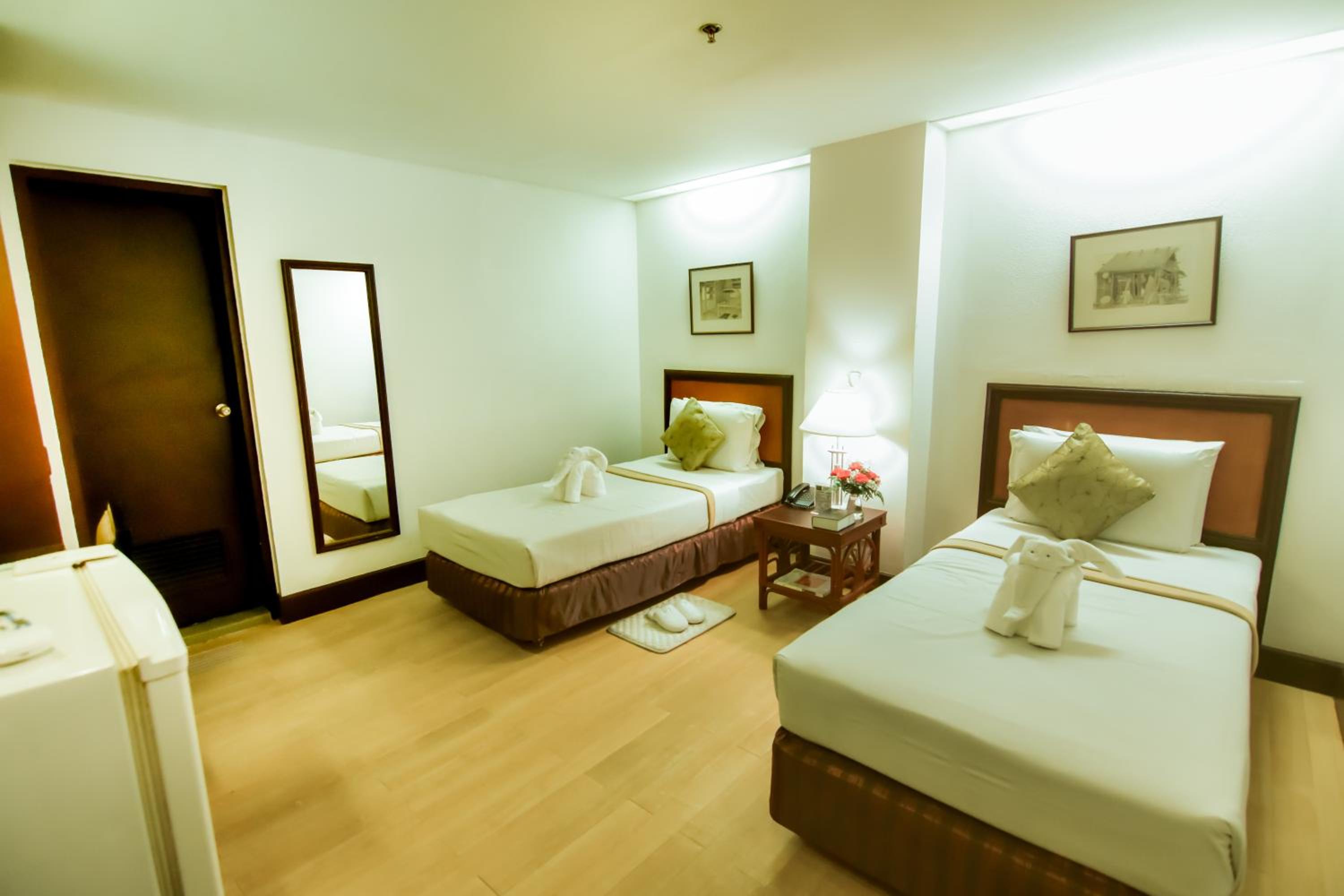 Deluxe Double or Twin Room