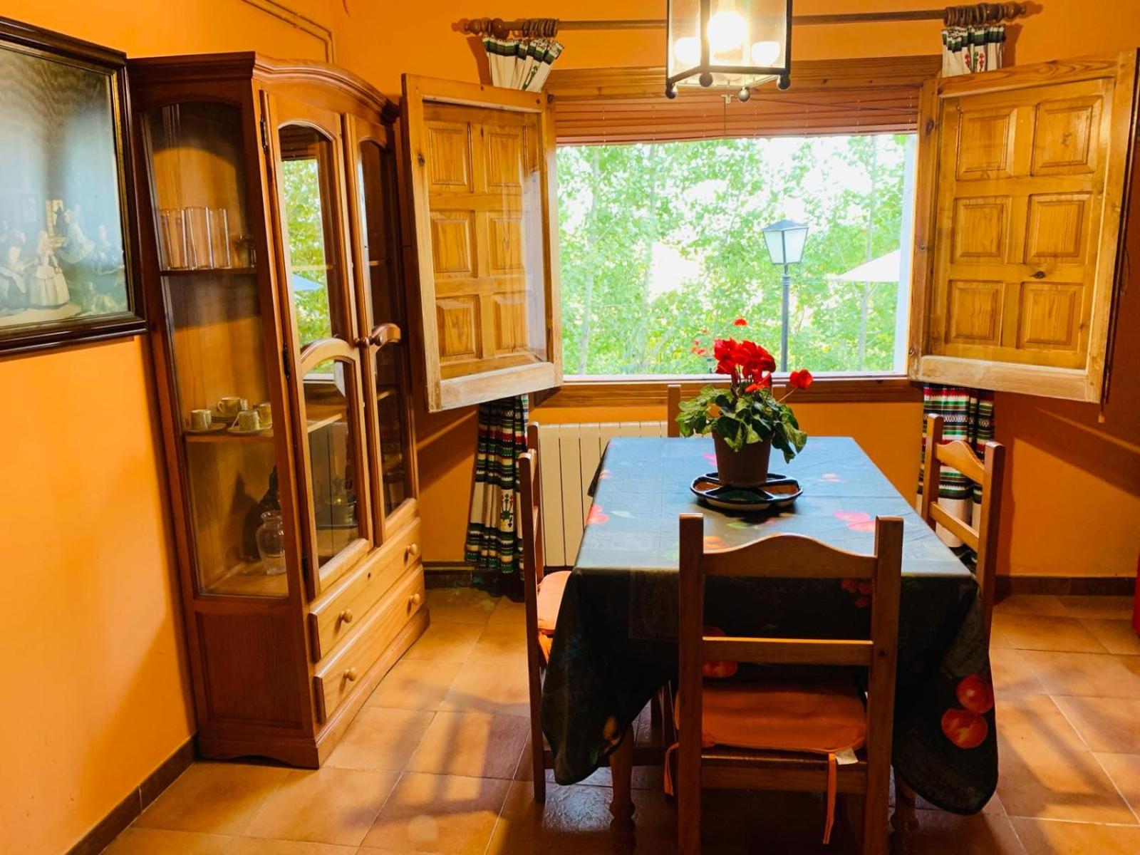 Chalet (4 Adults) photo 3