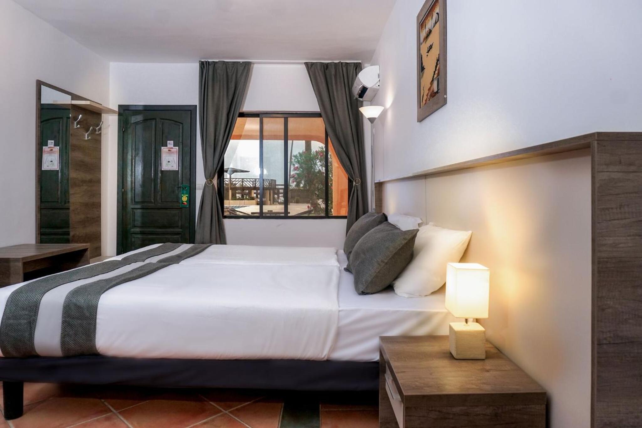 Deluxe Double Room with Sea View photo 1