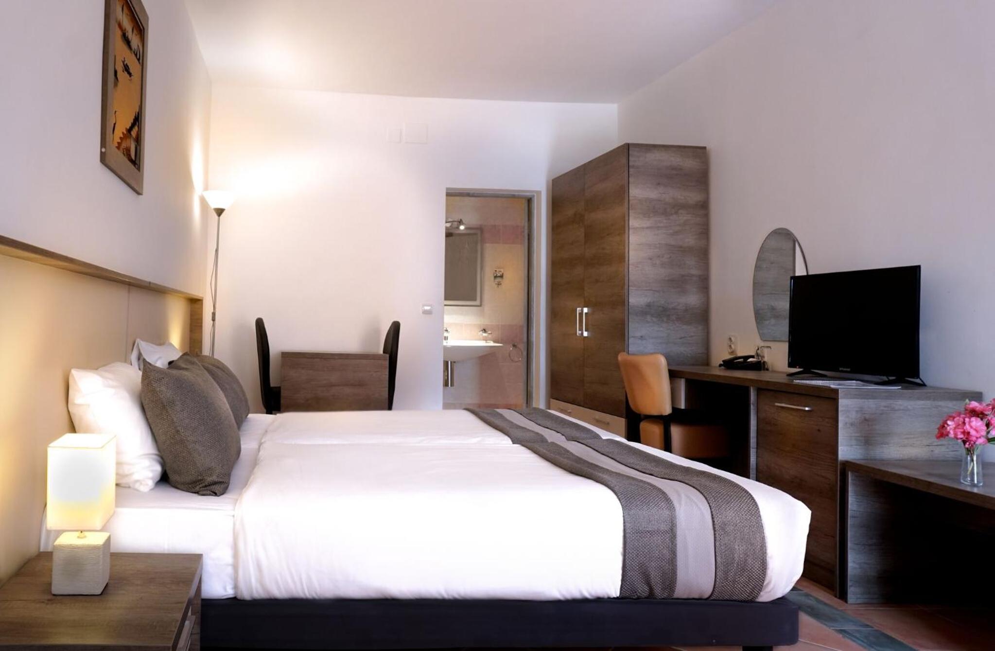 Double Room with Garden View photo 2