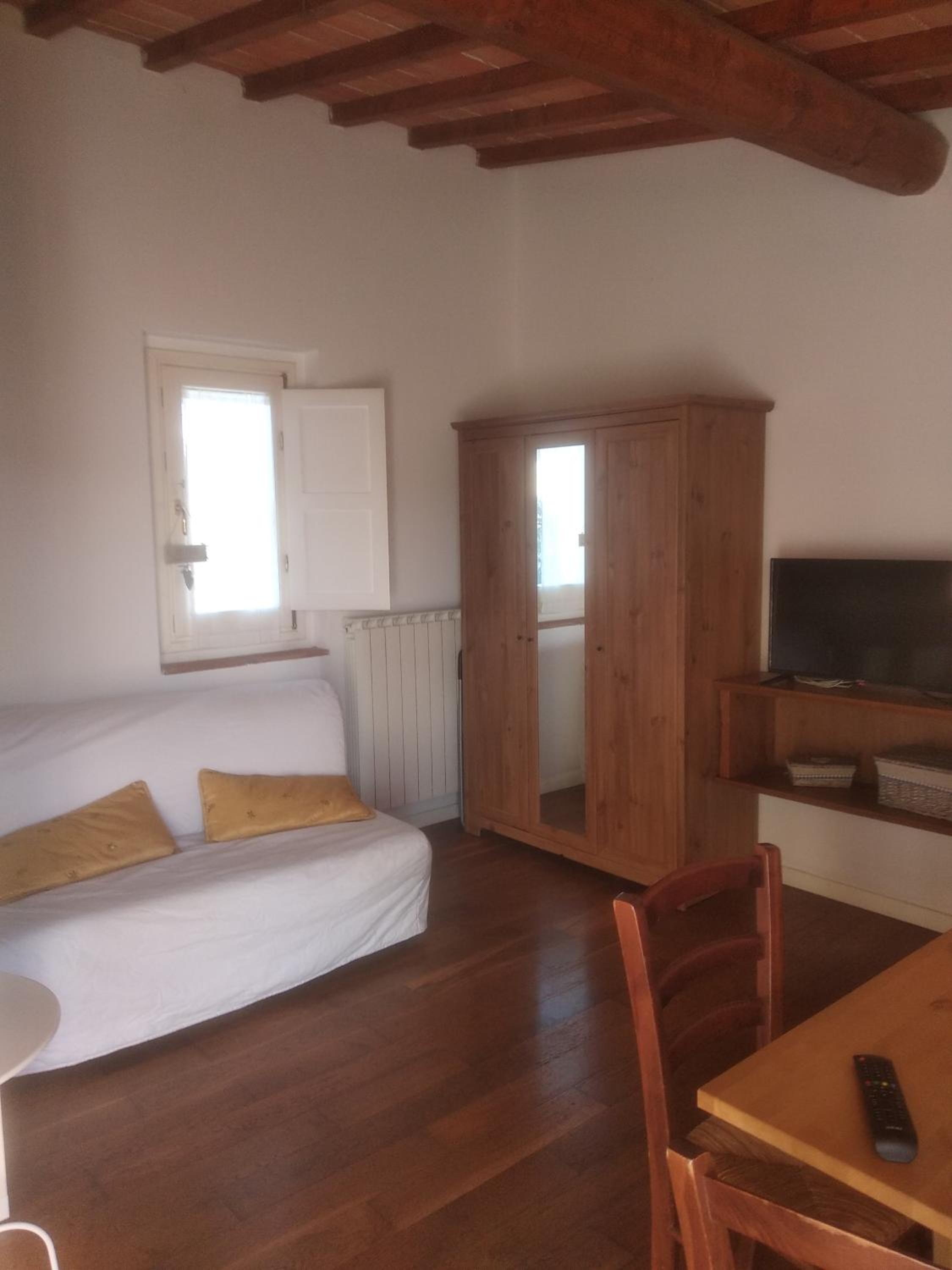 Apartment with Pool View  - Photo 4