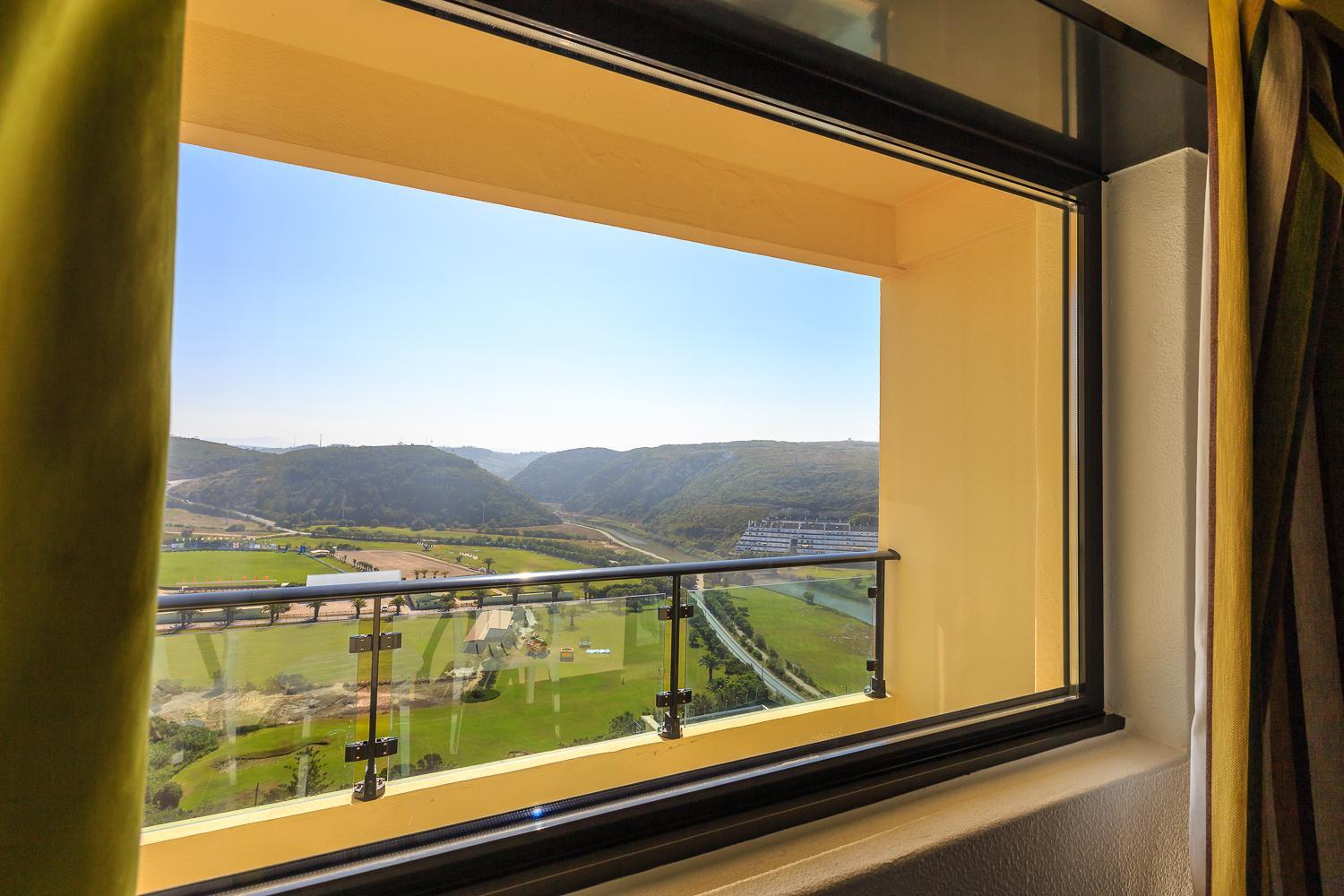Standard Twin Room Mountain View and Balcony - Photo 4