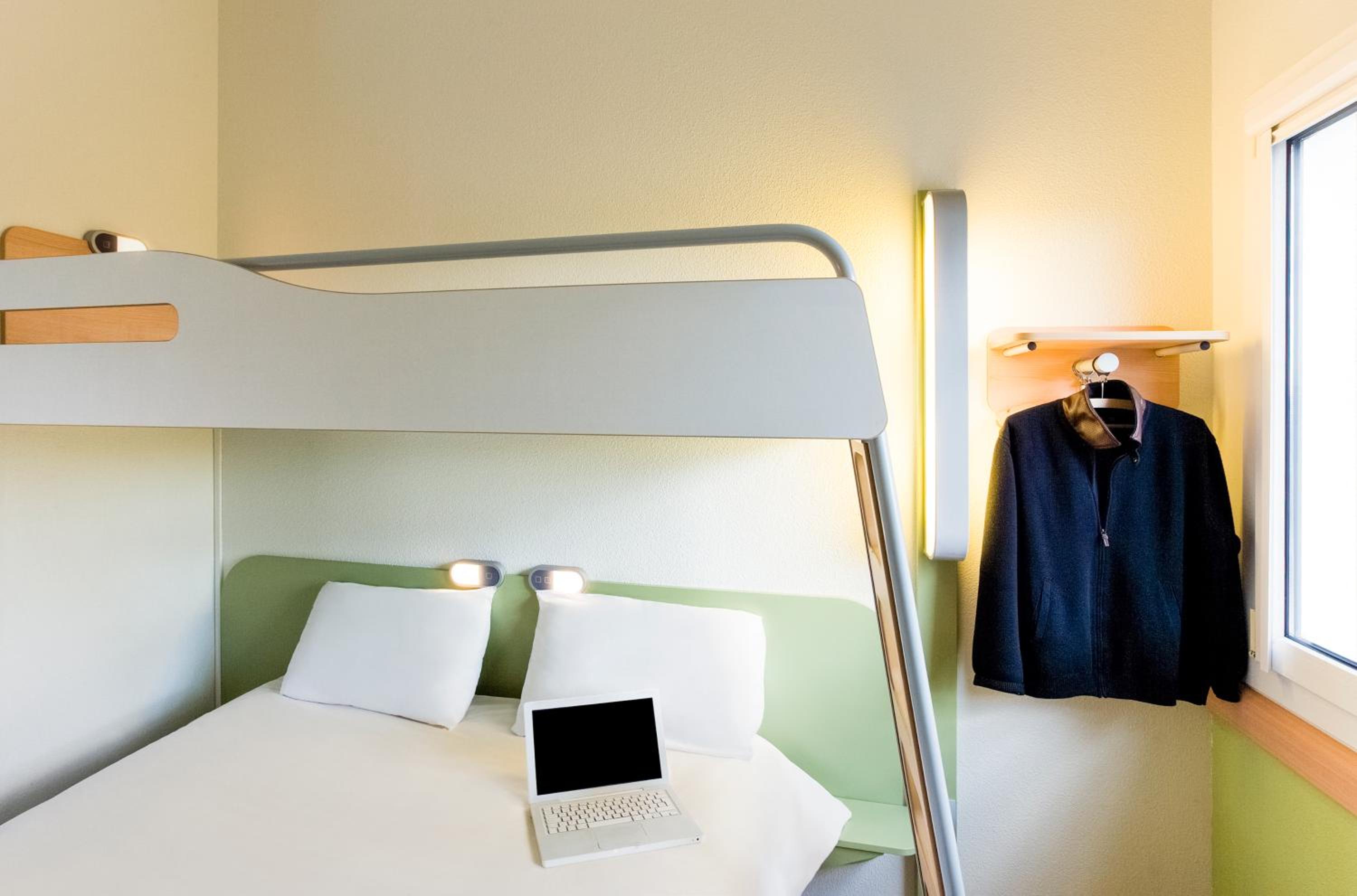 Double Room with Bunk Bed - Photo 11