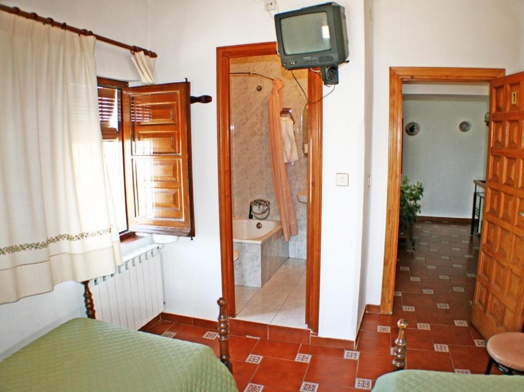 Single Room photo 2