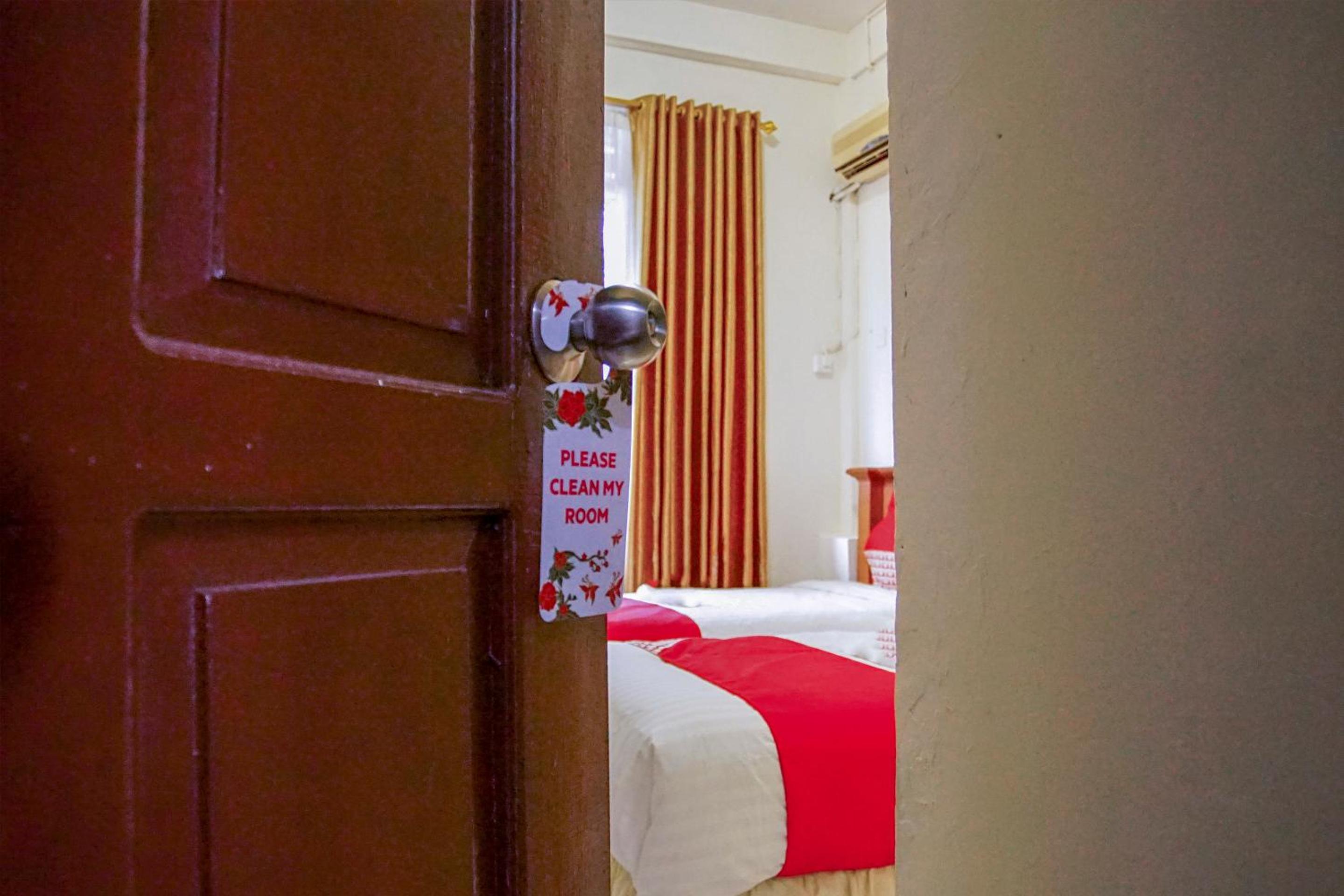 Deluxe Twin Room photo 2