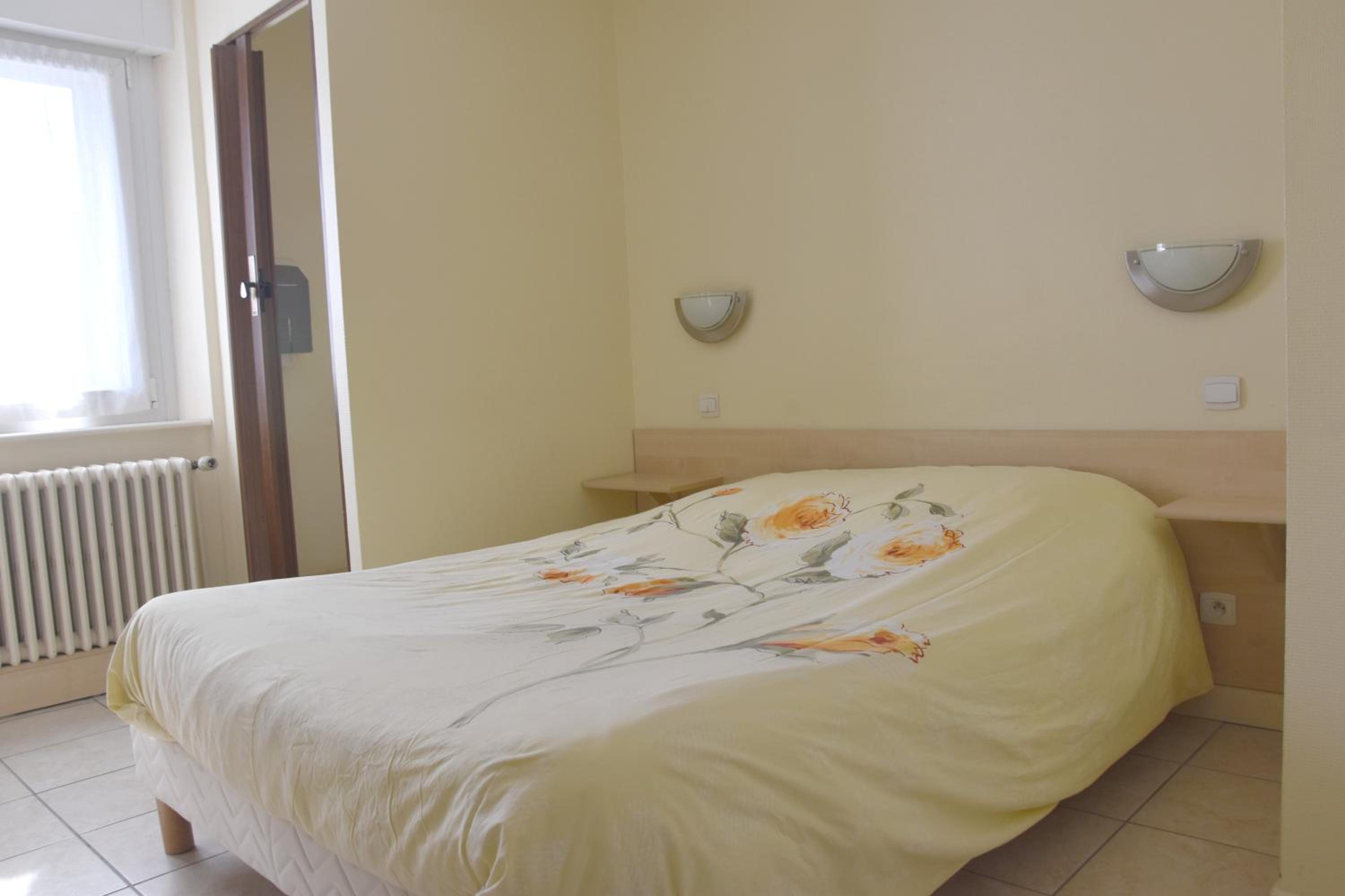 Double Room - Photo 1