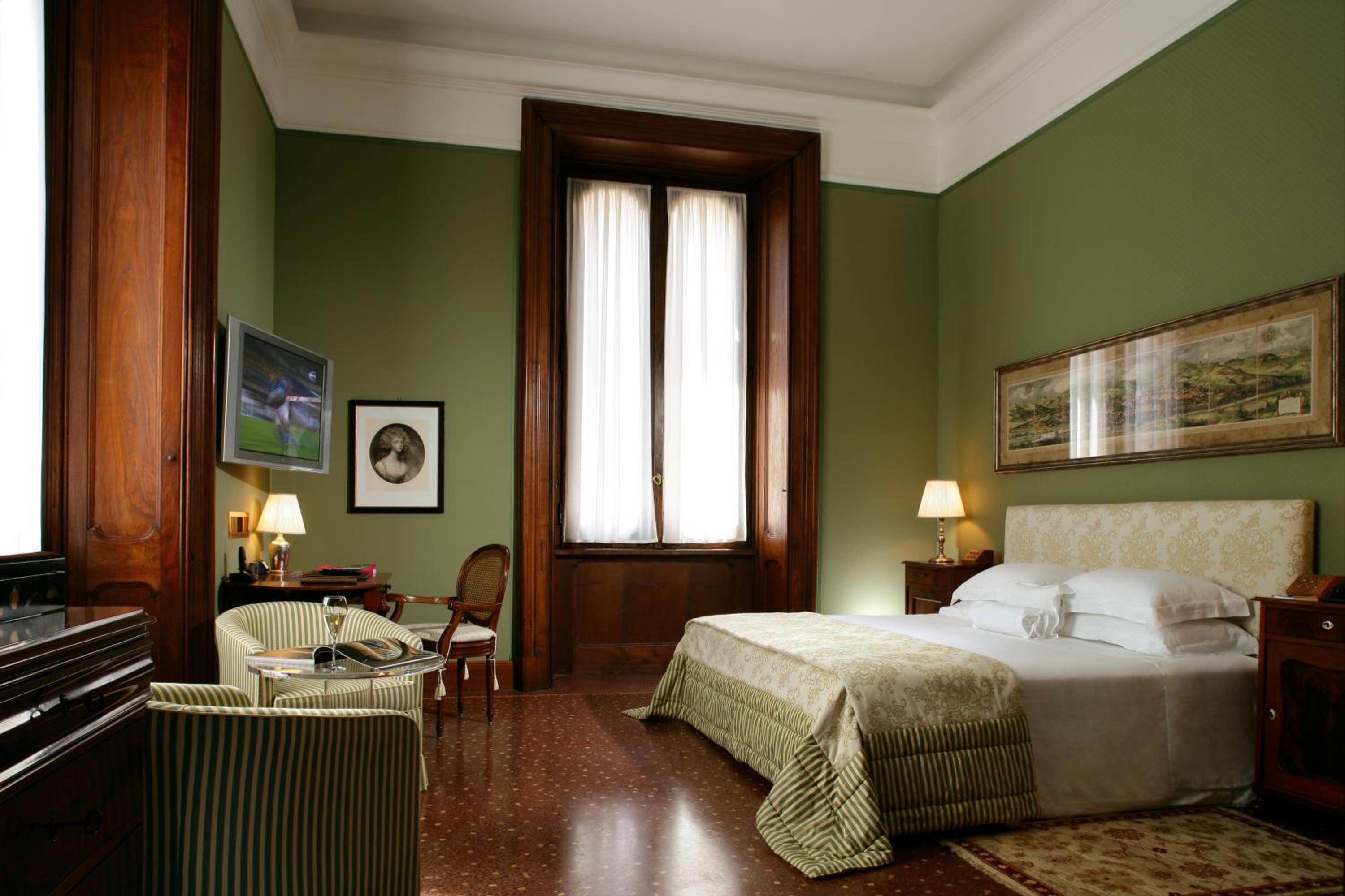 Grand Deluxe Suite photo 1