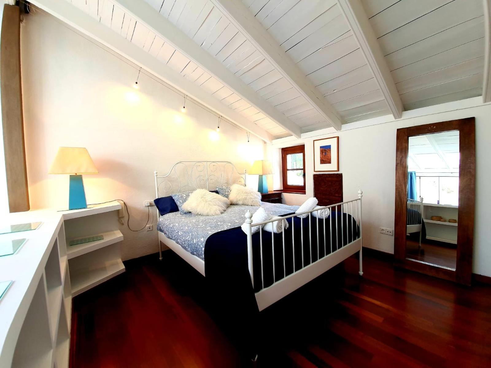 Two-Bedroom House - Photo 13