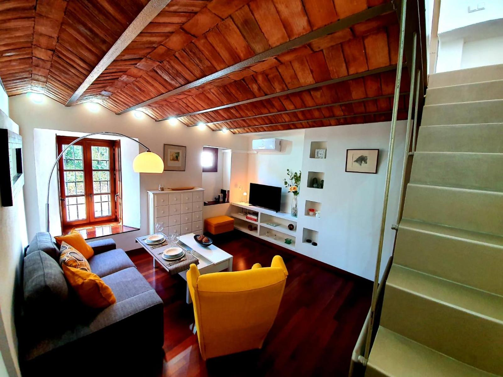 Two-Bedroom House - Photo 32