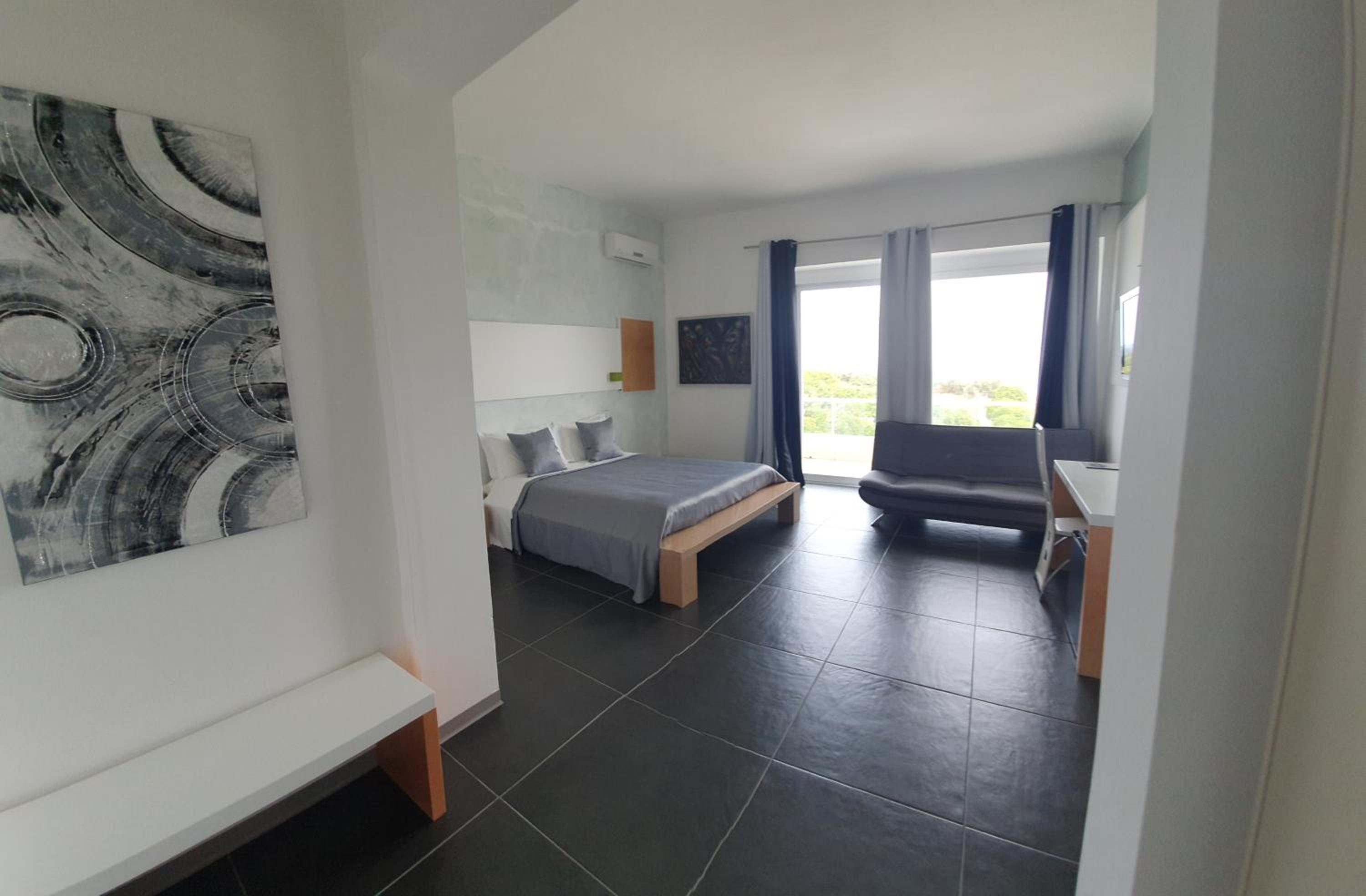 Deluxe Double Room With Balcony And Sea View
