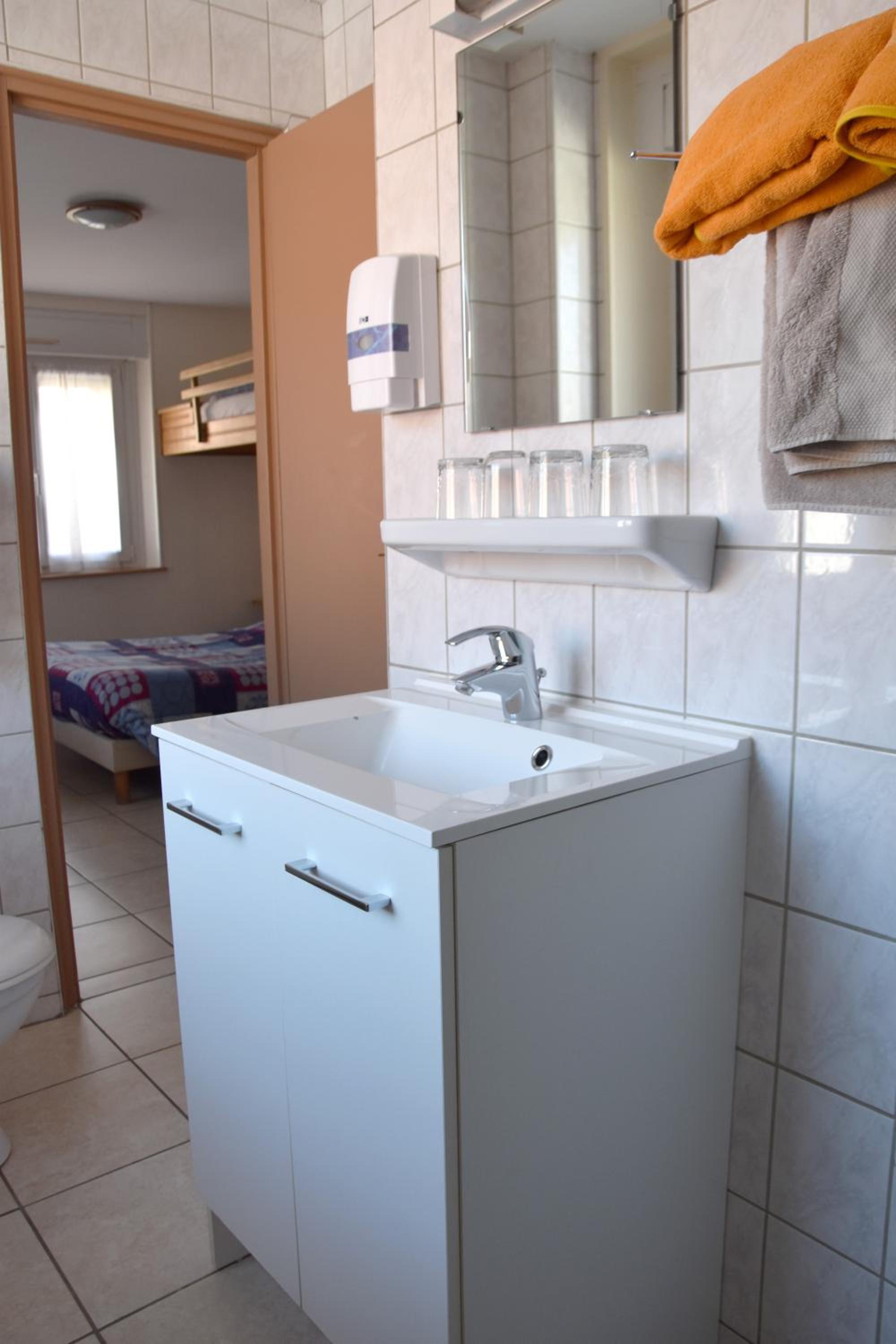 Quadruple Room - Photo 5