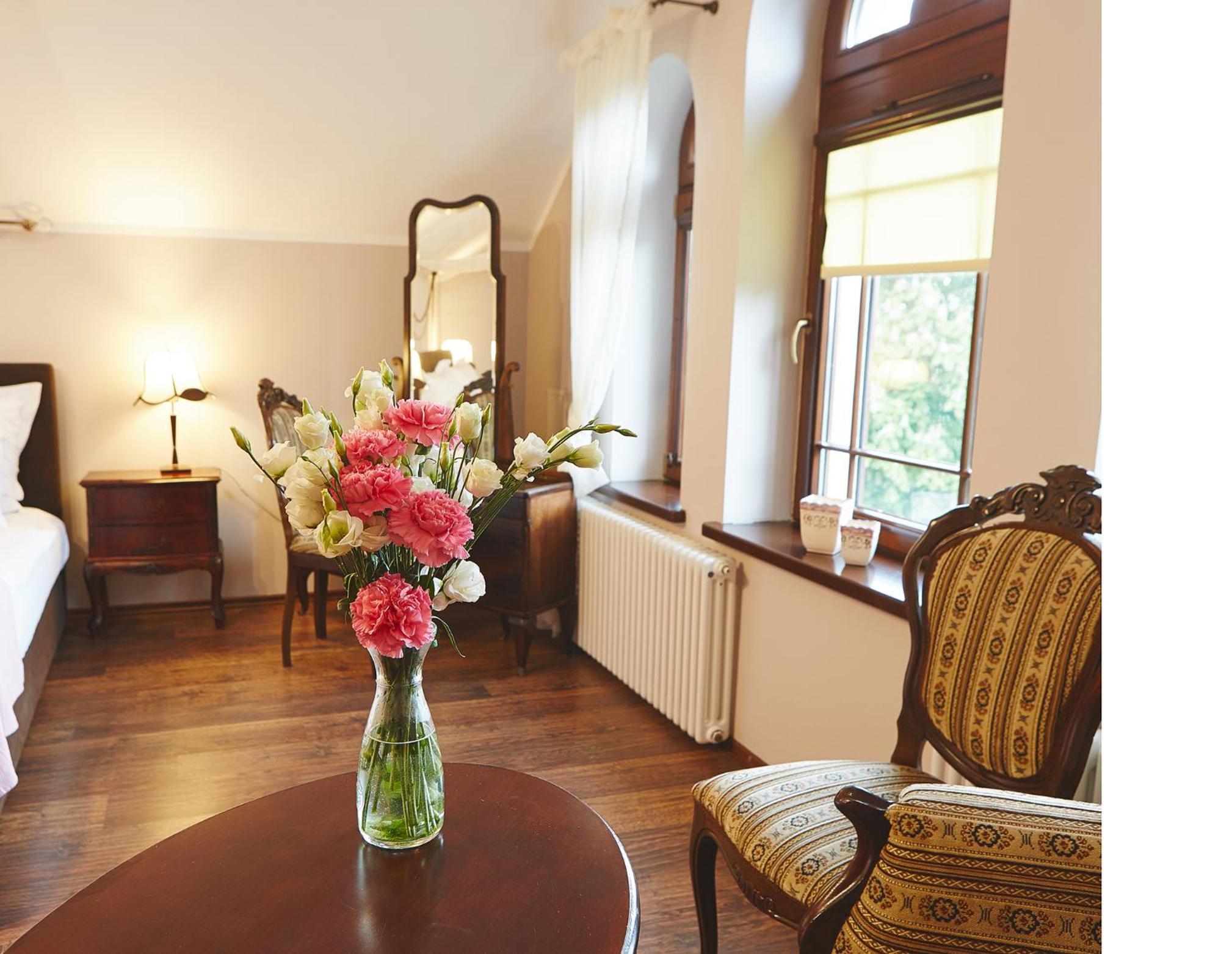 Apartment - Photo 2