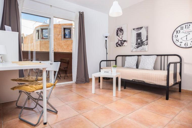 One-Bedroom Apartment - Photo 6
