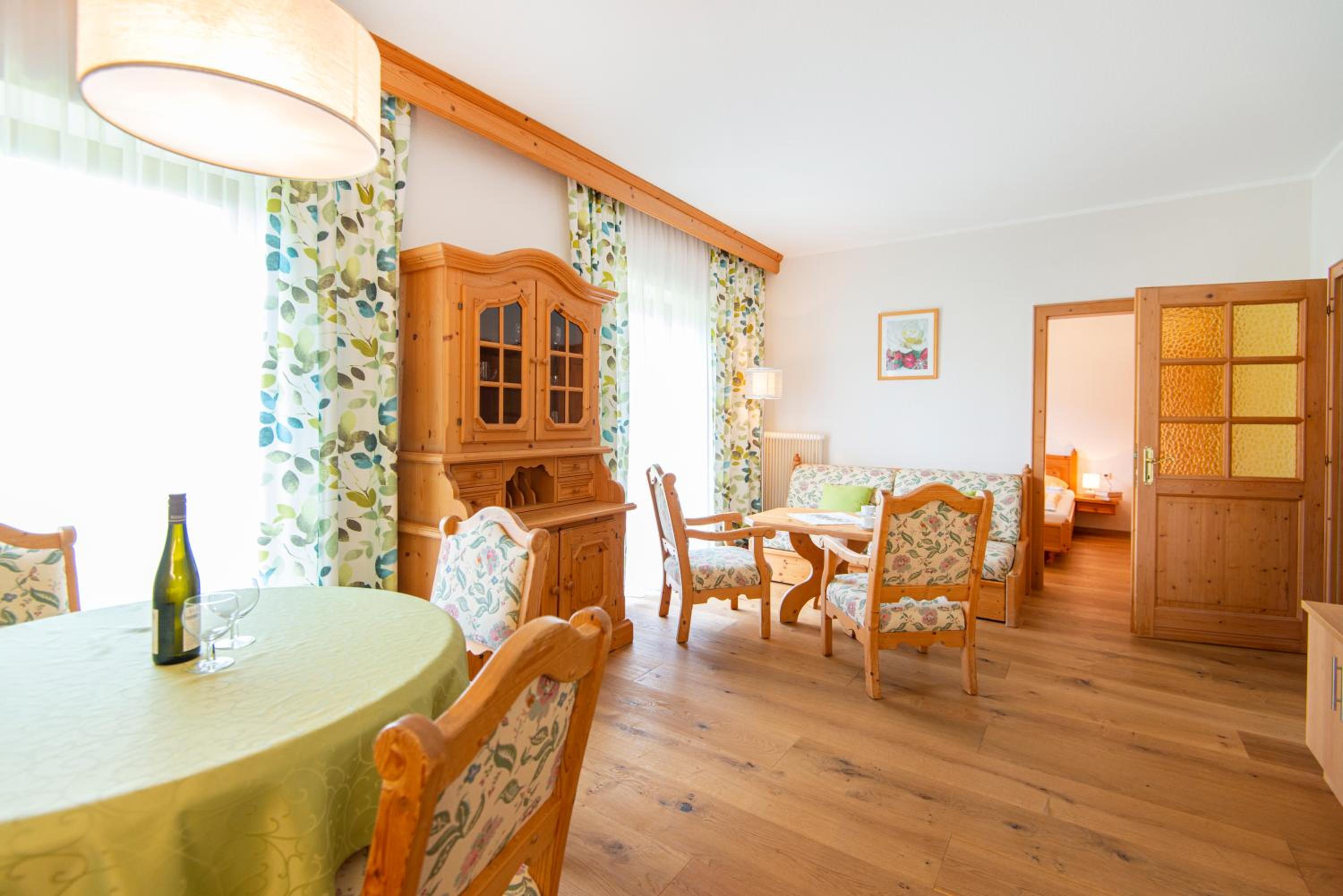 Apartment with Garden View