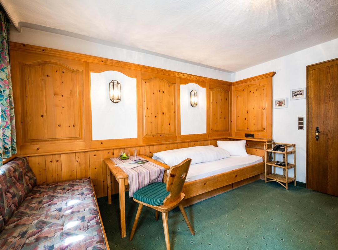 Single Room photo 3