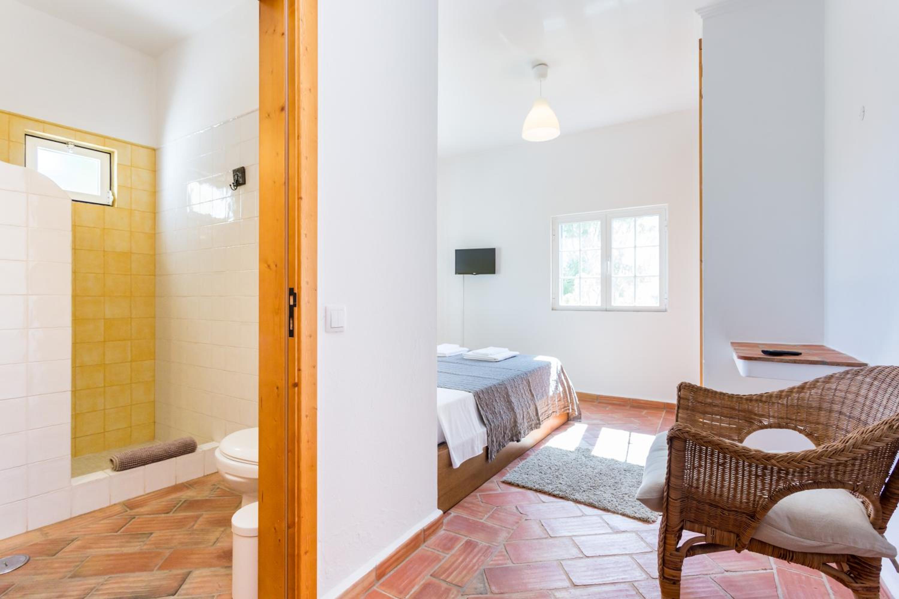 Double Room - Photo 2
