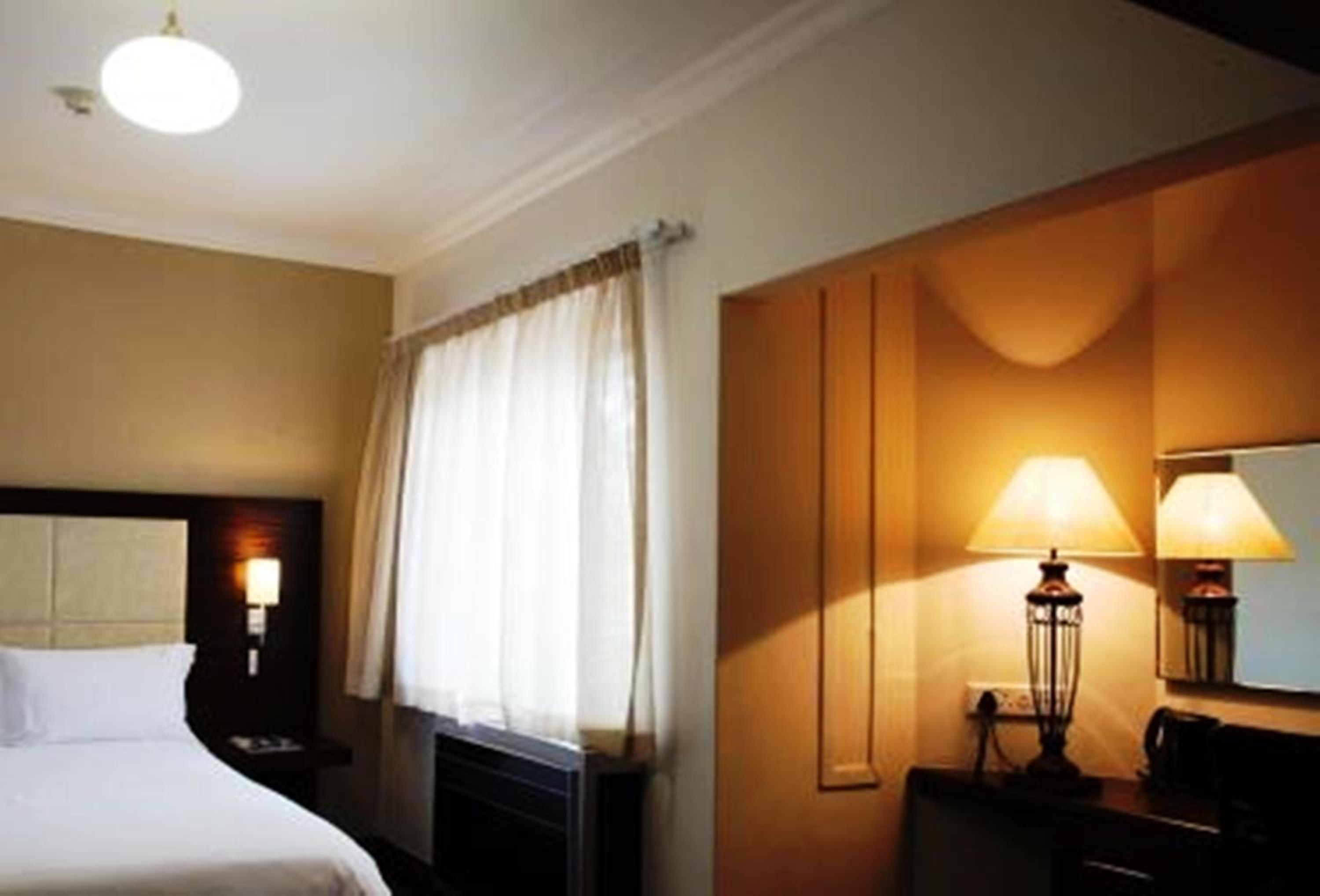 Standard  Room with Double Bed - Photo 5