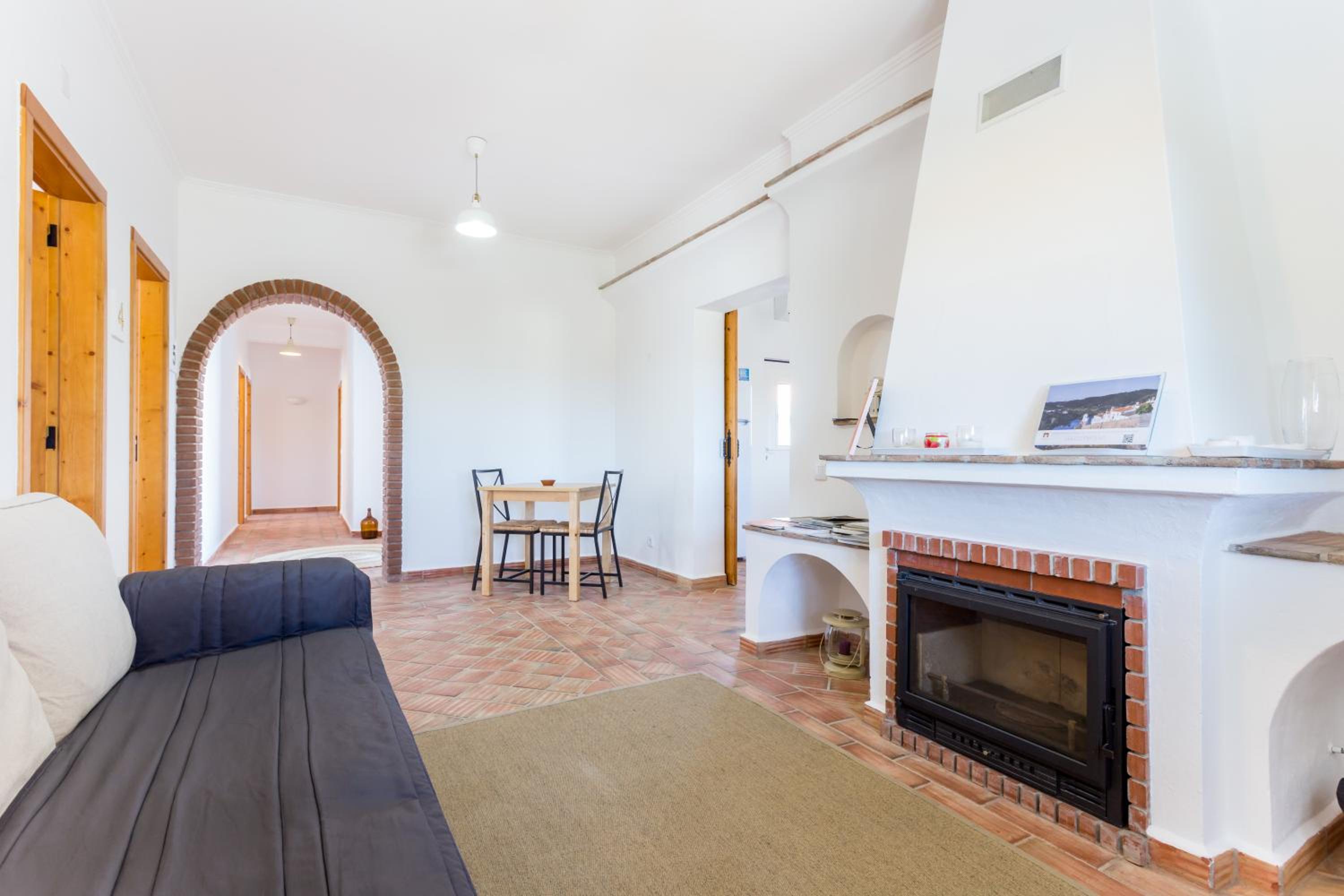 Double Room - Photo 7