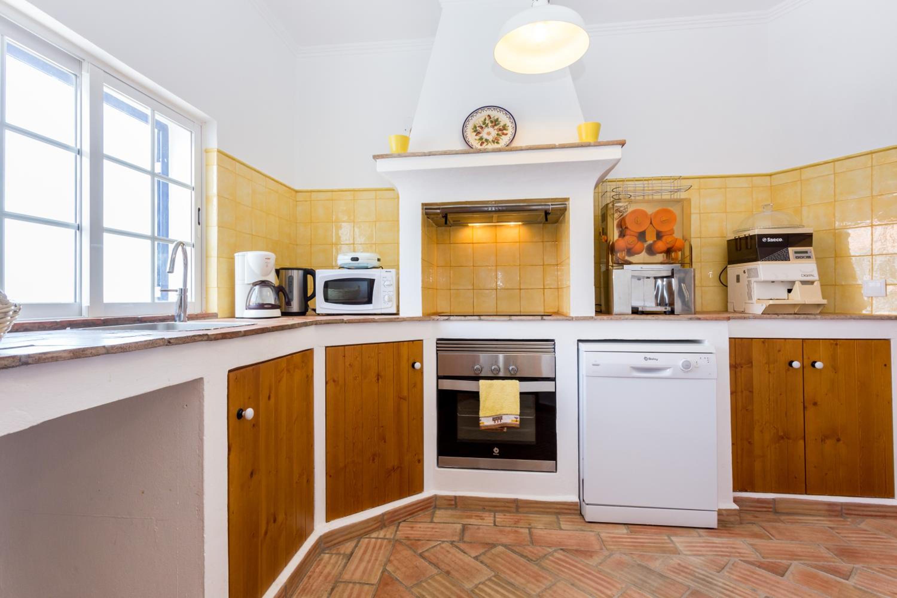 Double Room - Photo 6