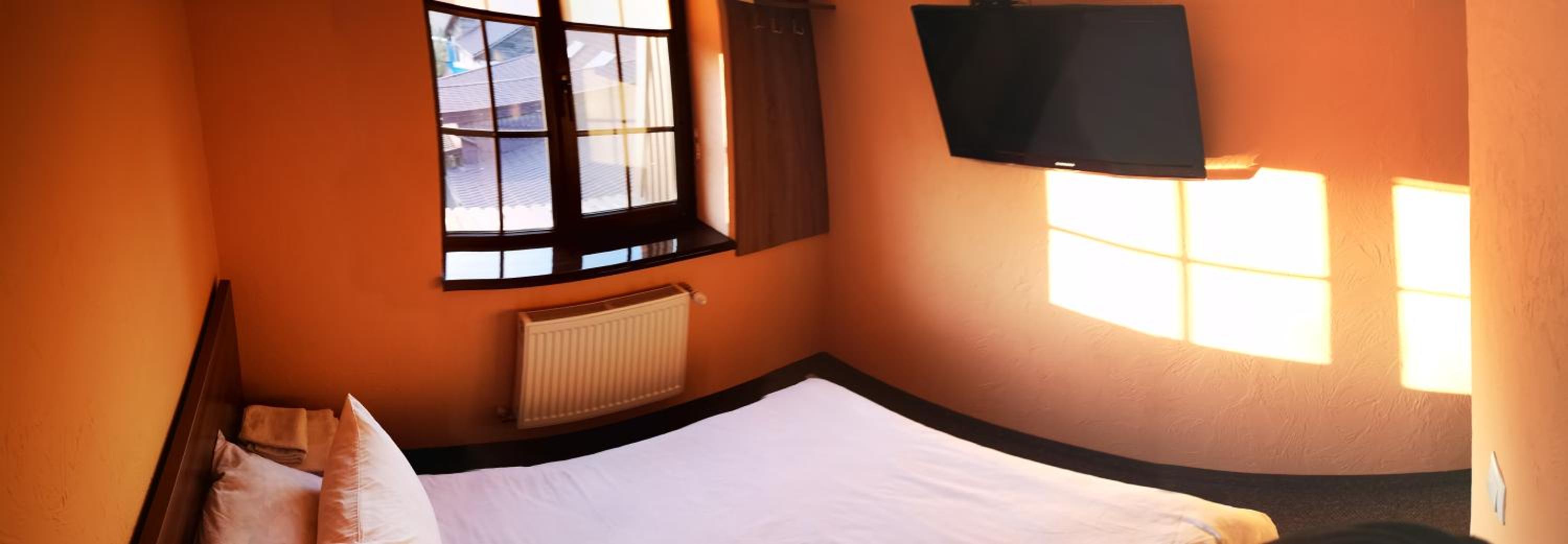 Budget Double Room photo 2