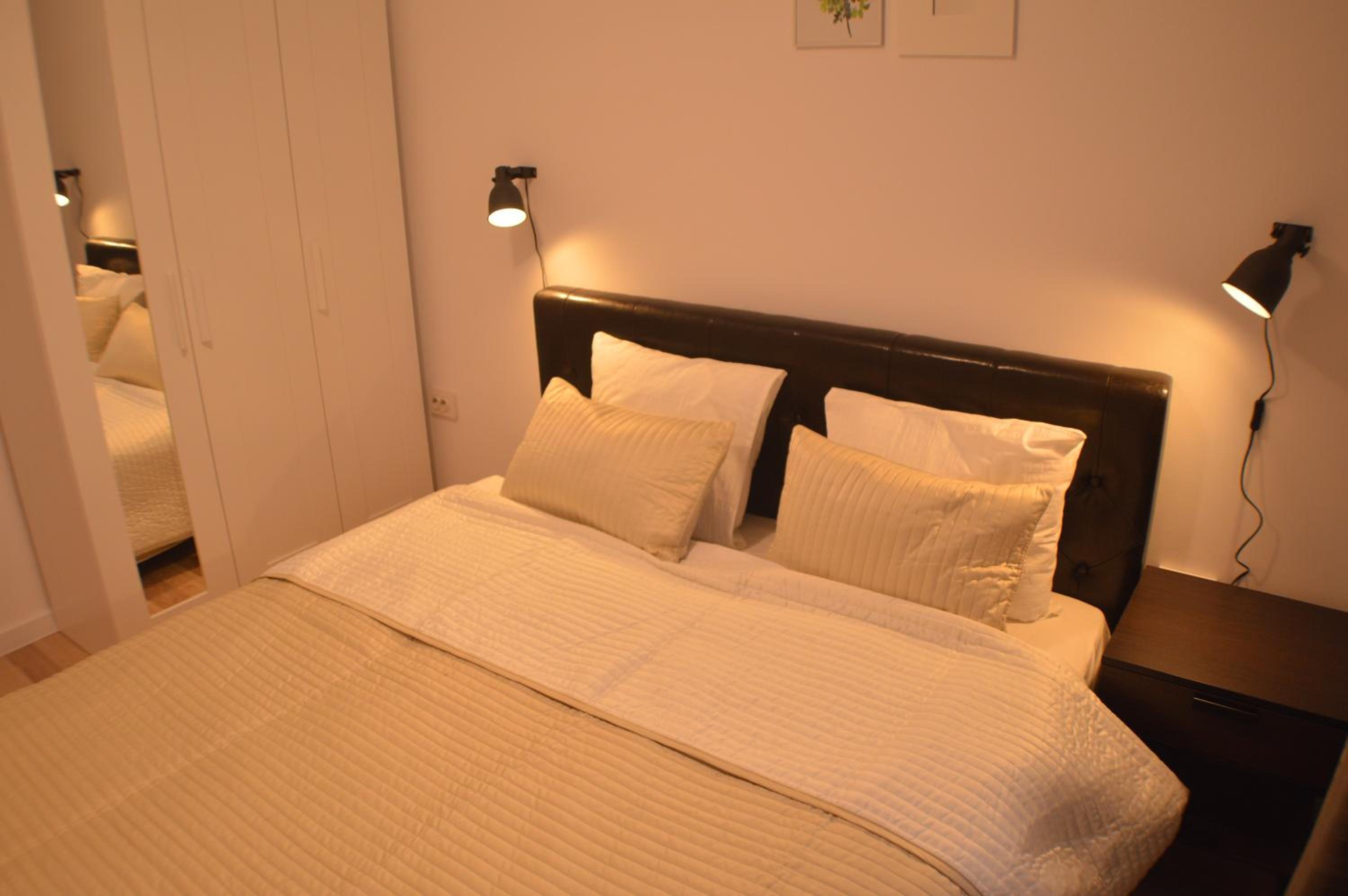 Two-Bedroom Apartment - Photo 6