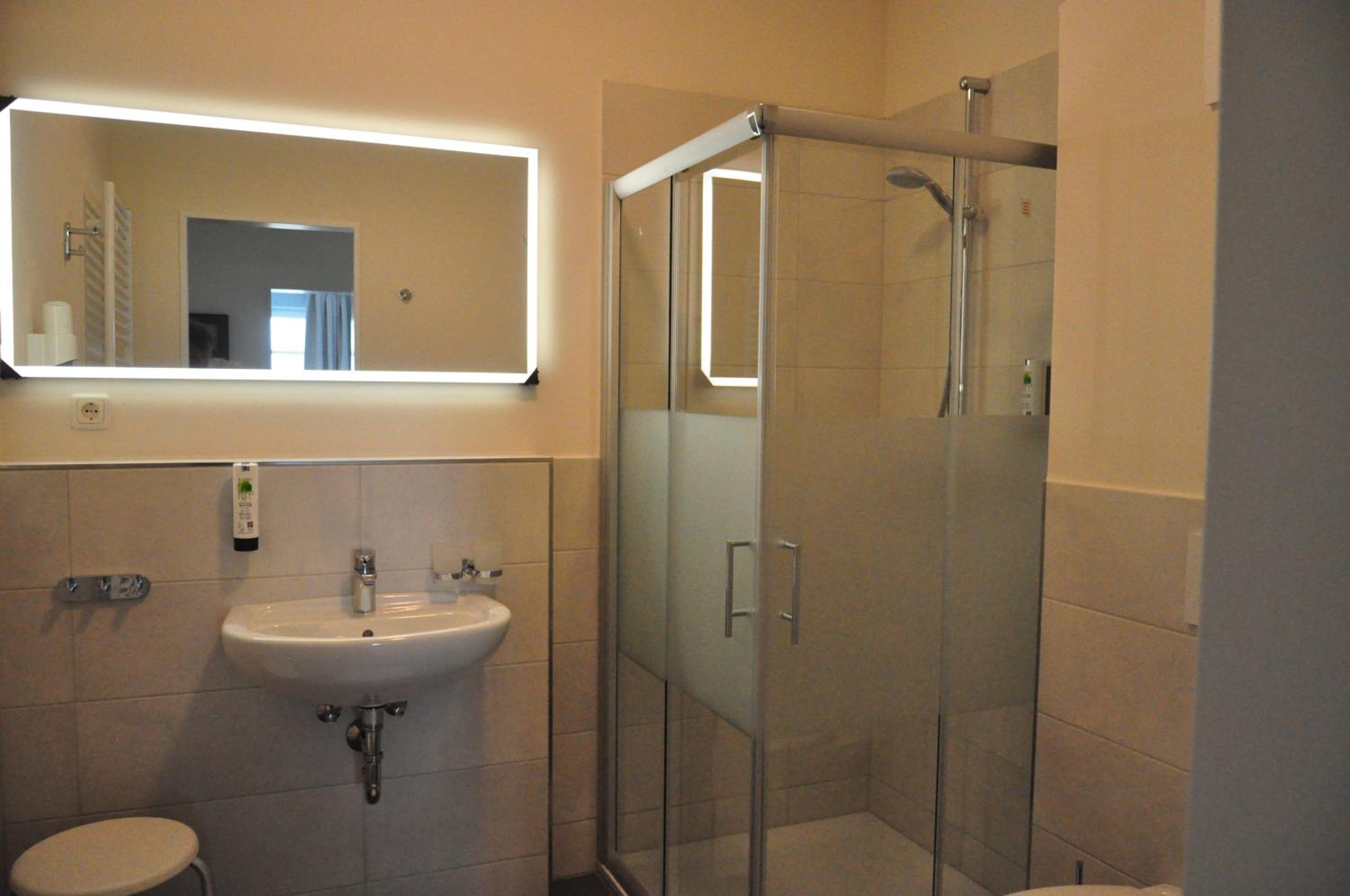 Three-Bedroom Apartment with additional bedroom photo 3