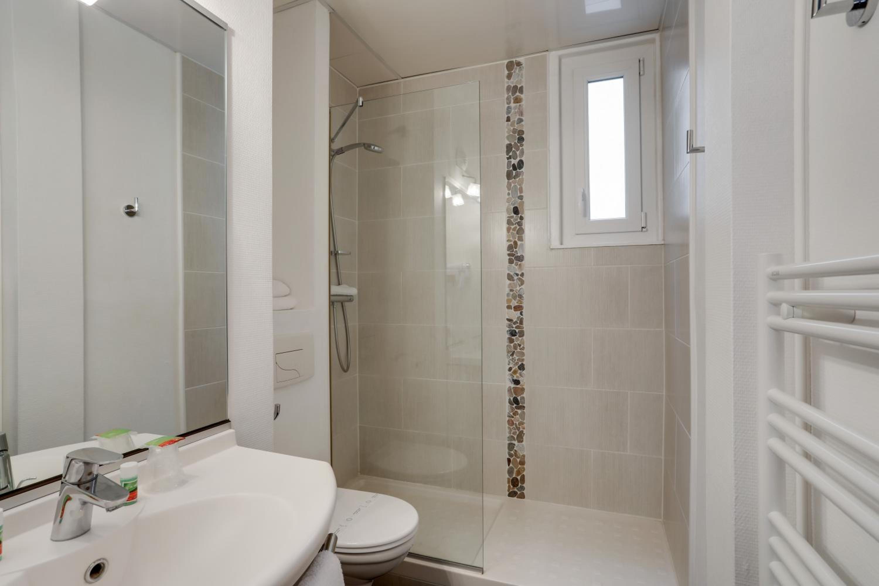 Double Room - Photo 4