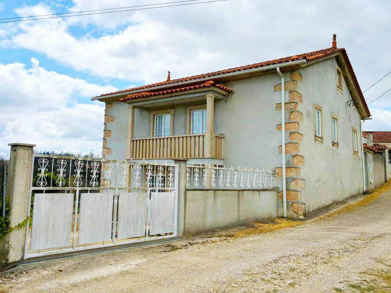 Four-Bedroom House photo 2