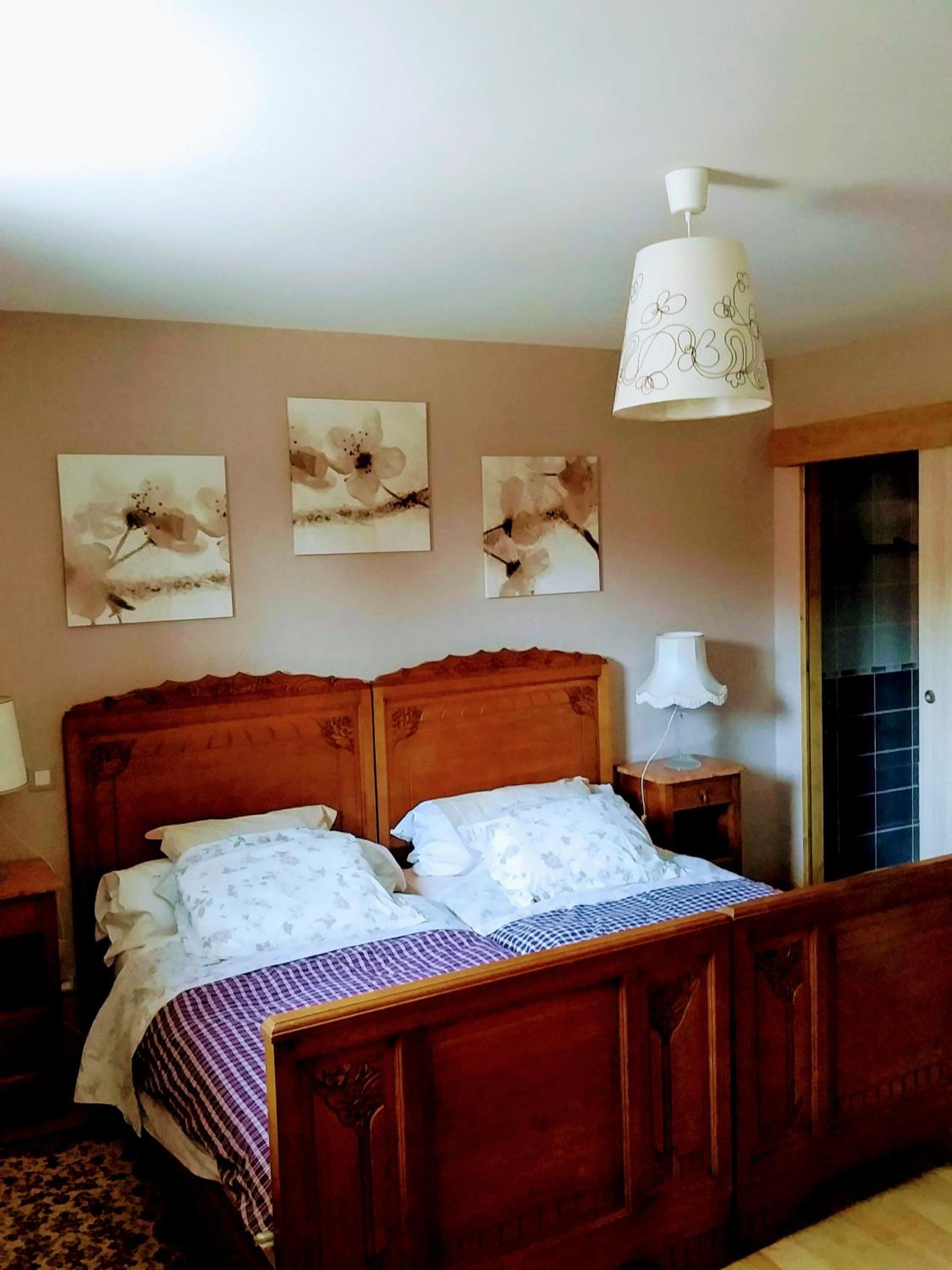 Twin Room - Photo 5