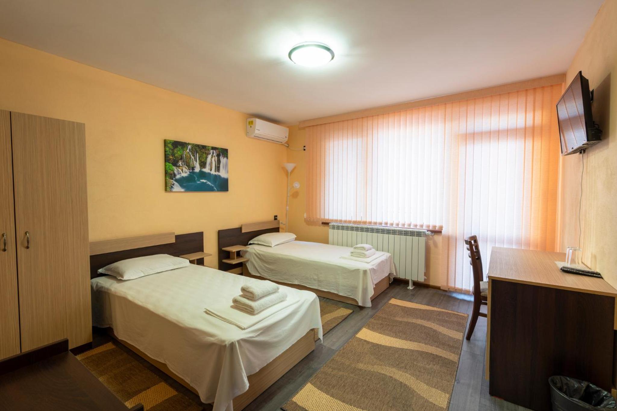 Twin Room with Balcony photo 2