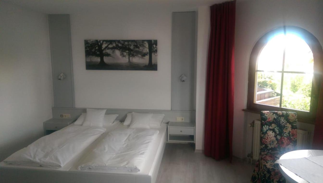 Double Room with Private Bathroom photo 1