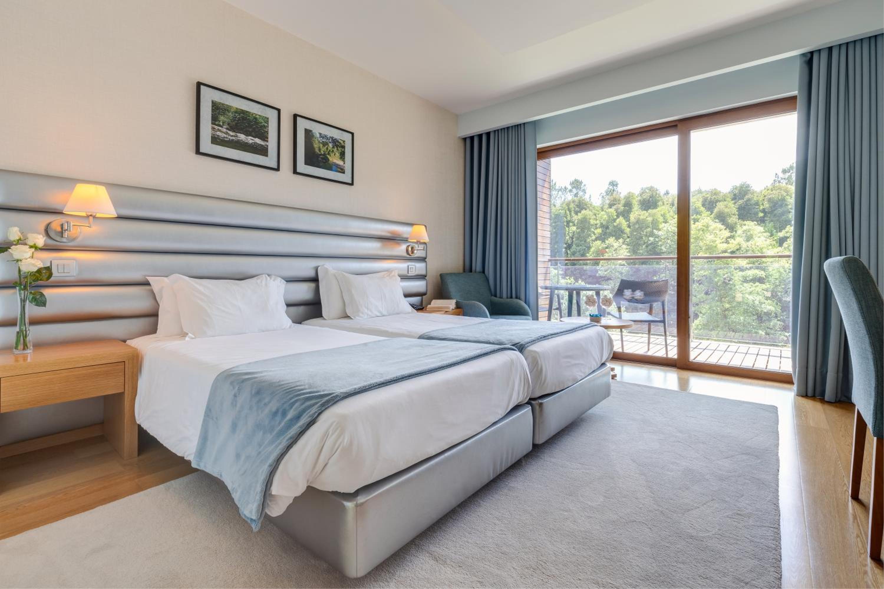 Twin Room with River View - Photo 1