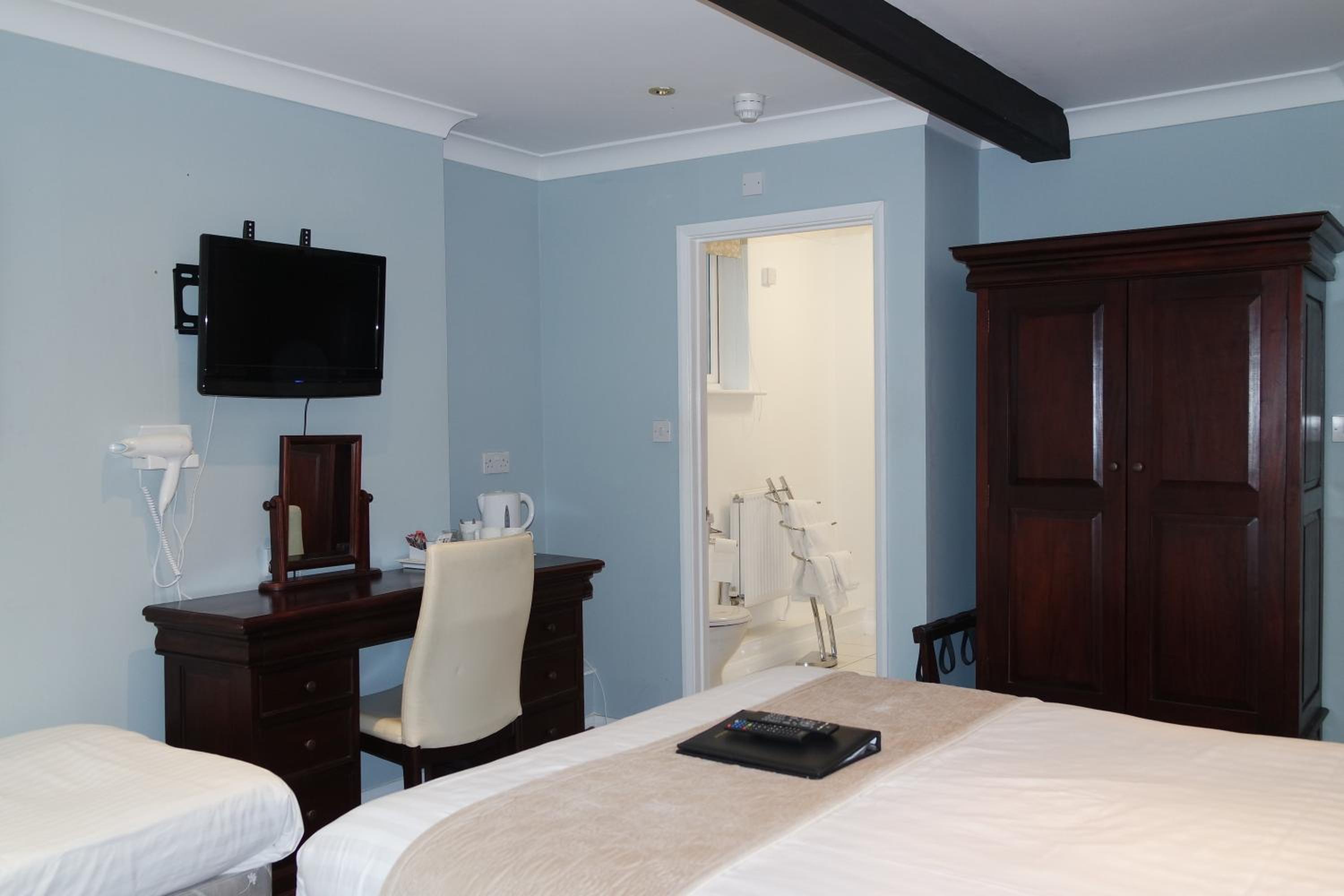 Triple Room with Shower photo 1