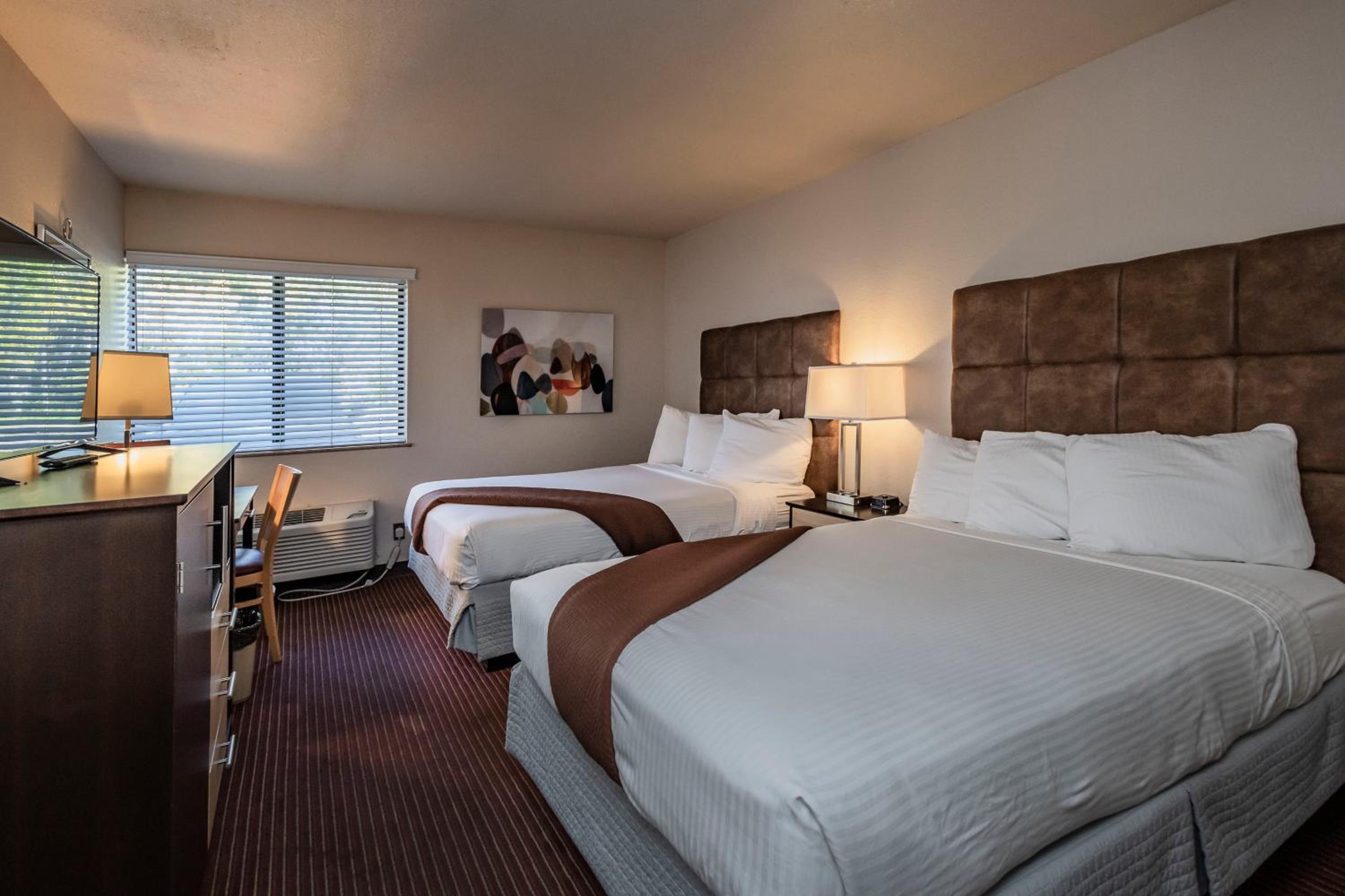 Double Room with Two Double Beds - Photo 1