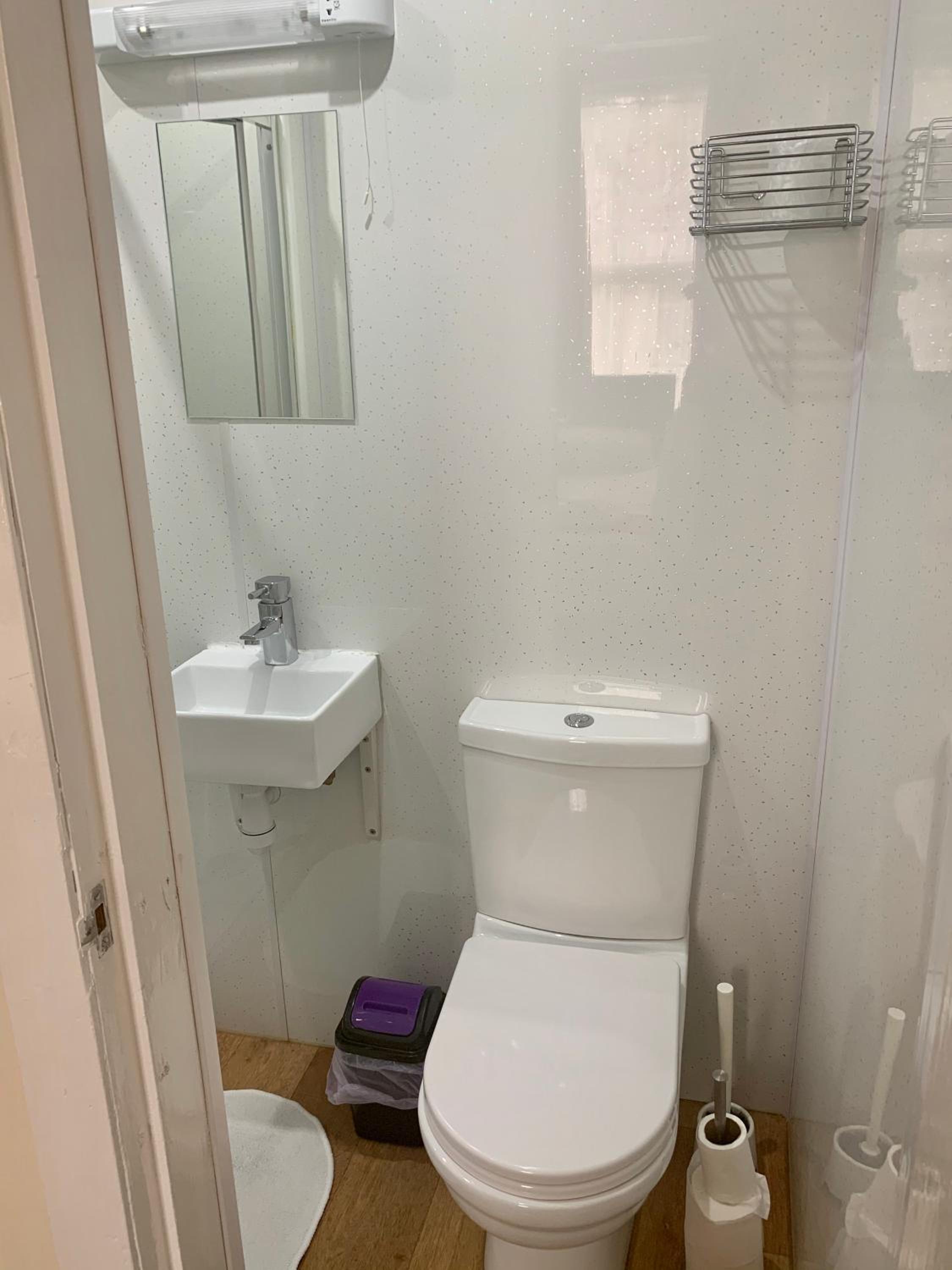 Single Room photo 2