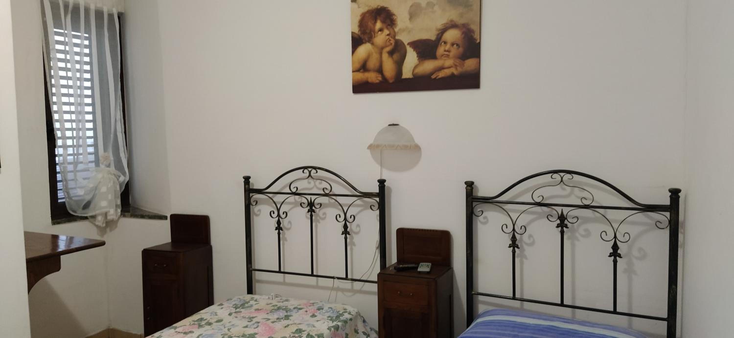 Twin Room with Shared Bathroom photo 3