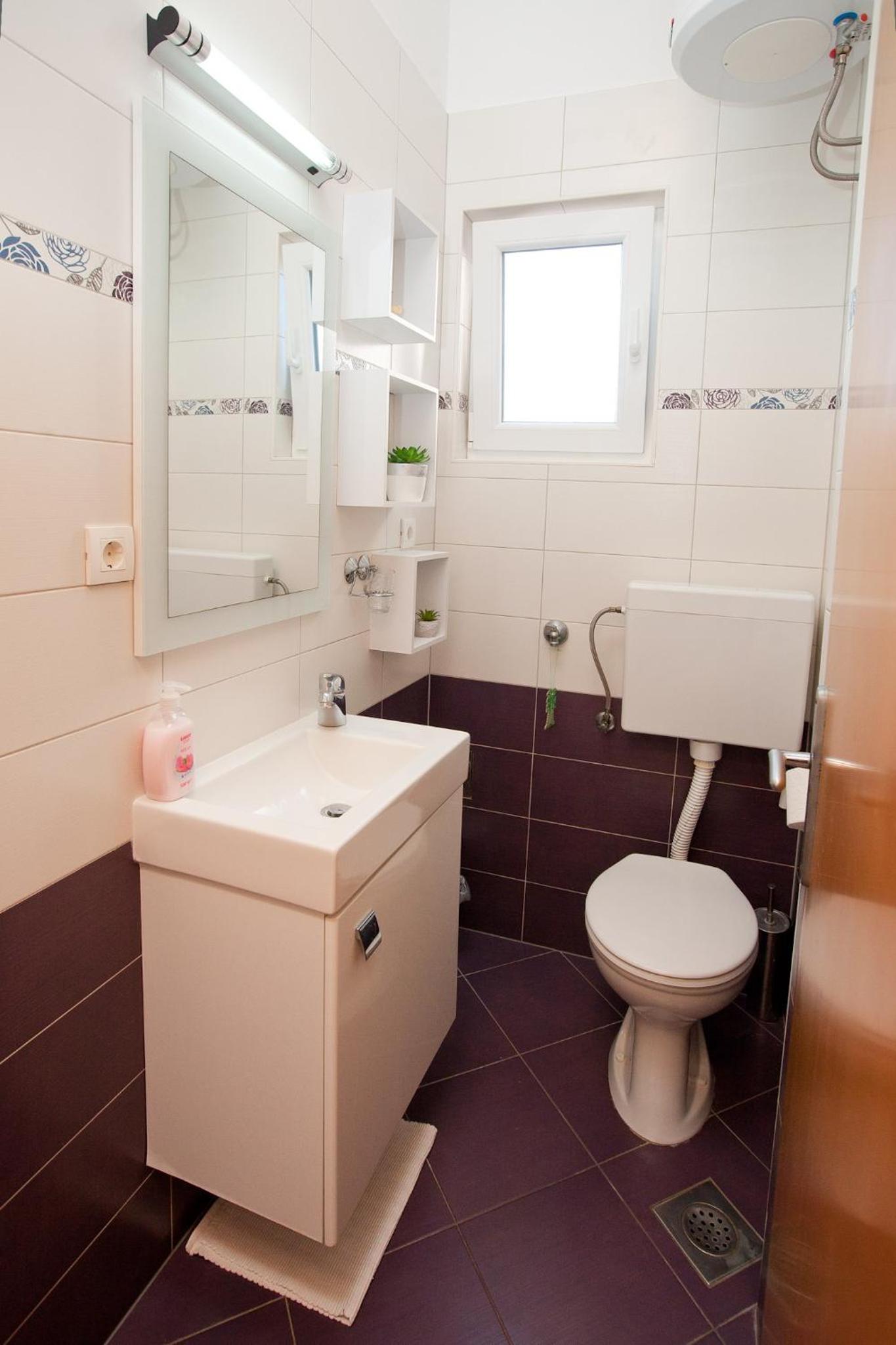 One-Bedroom Apartment with Balcony photo 2